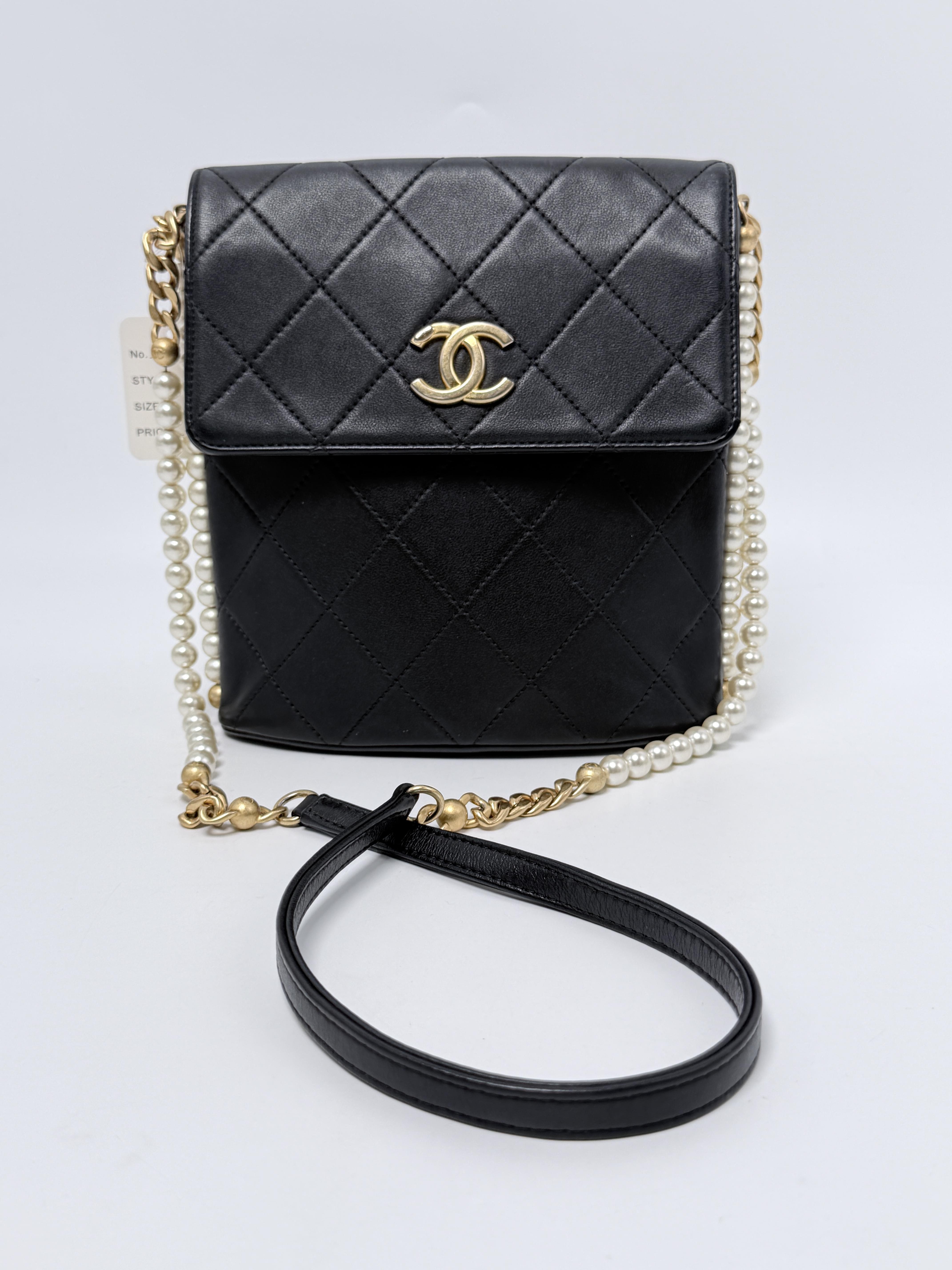 2021 Small Quilted Calfskin About Pearls Hobo Messenger Bag Black P044CC