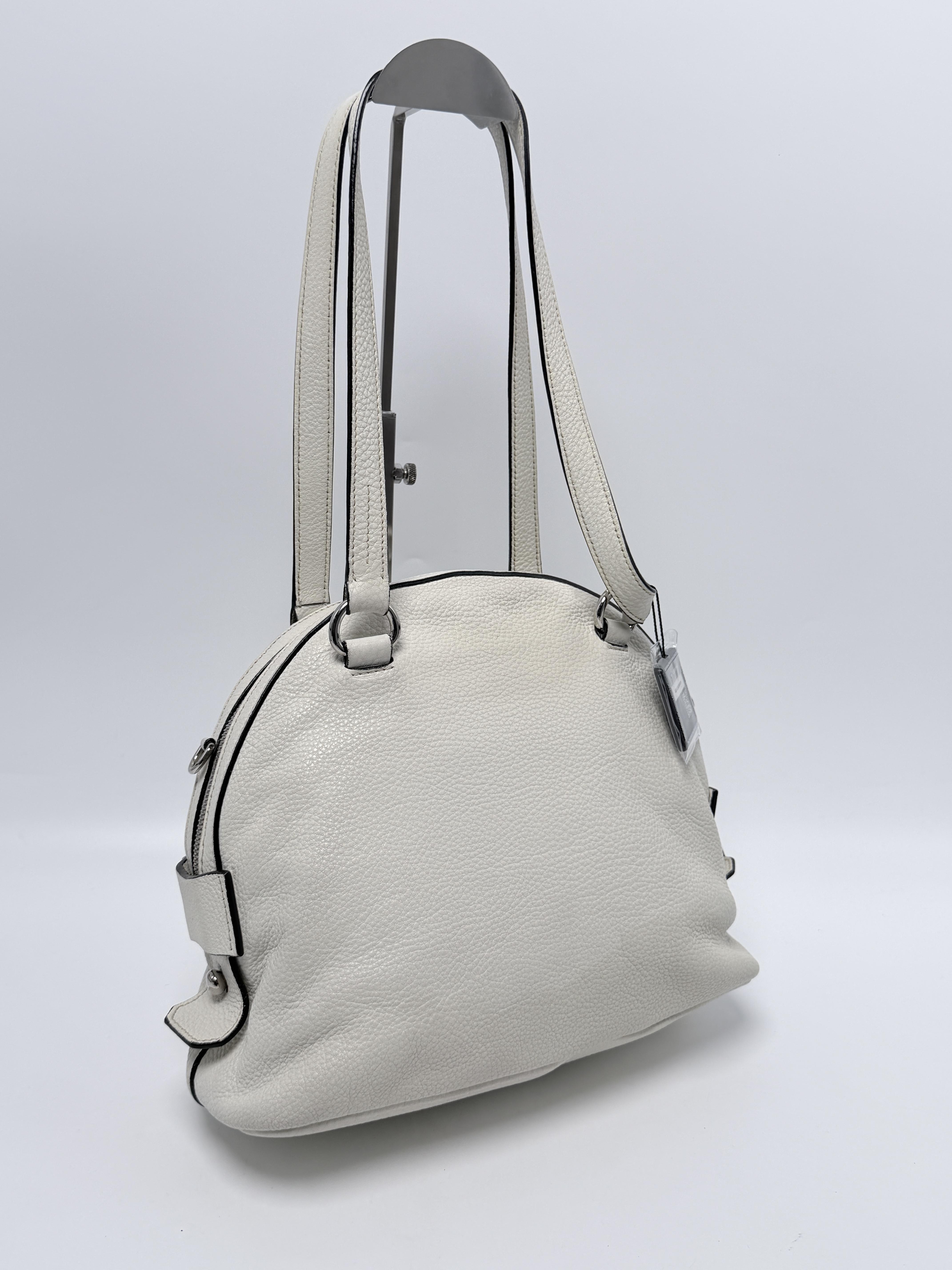 Vitello Phenix Shoulder Bag Off White Cream JD1383PR