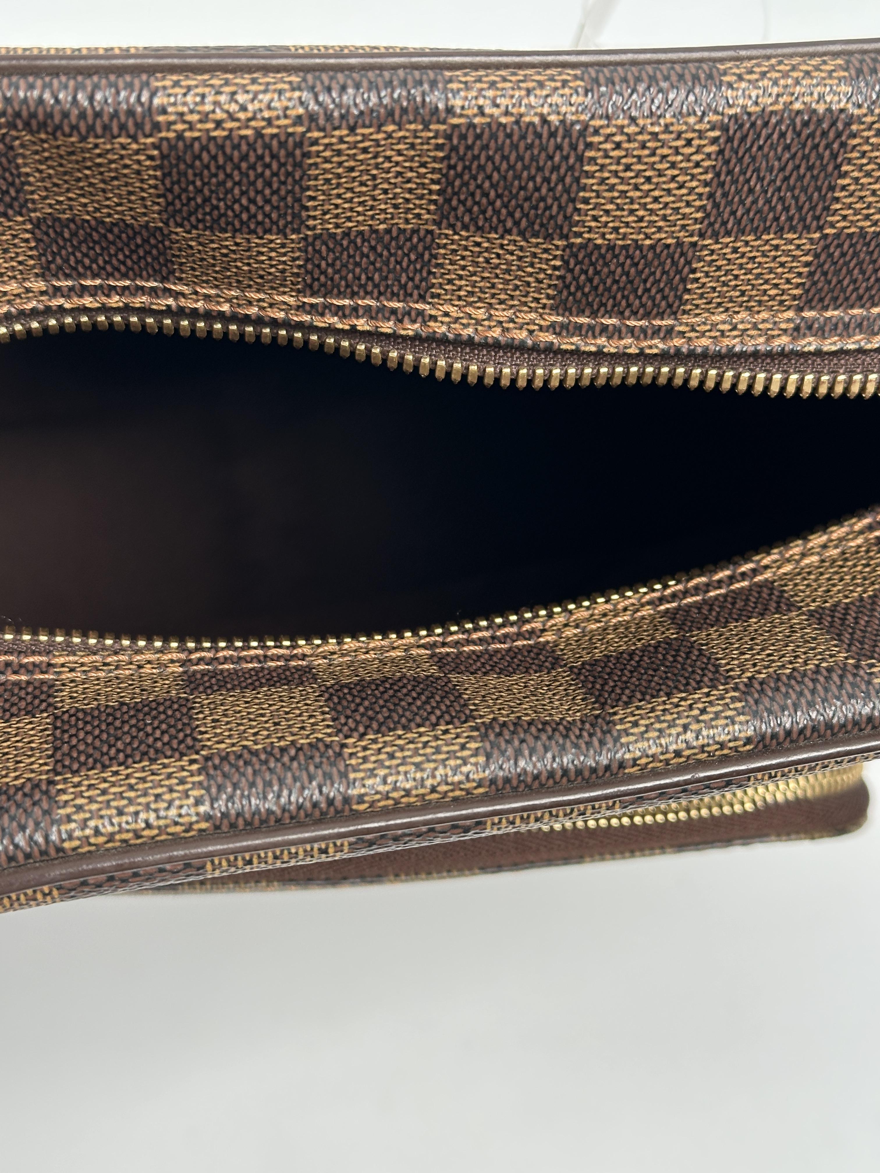 Pre-owned Louis Vuitton canvas Crossbody Bags Damier Ebene Naviglio Messenger Crossbody Bag BIN006LV