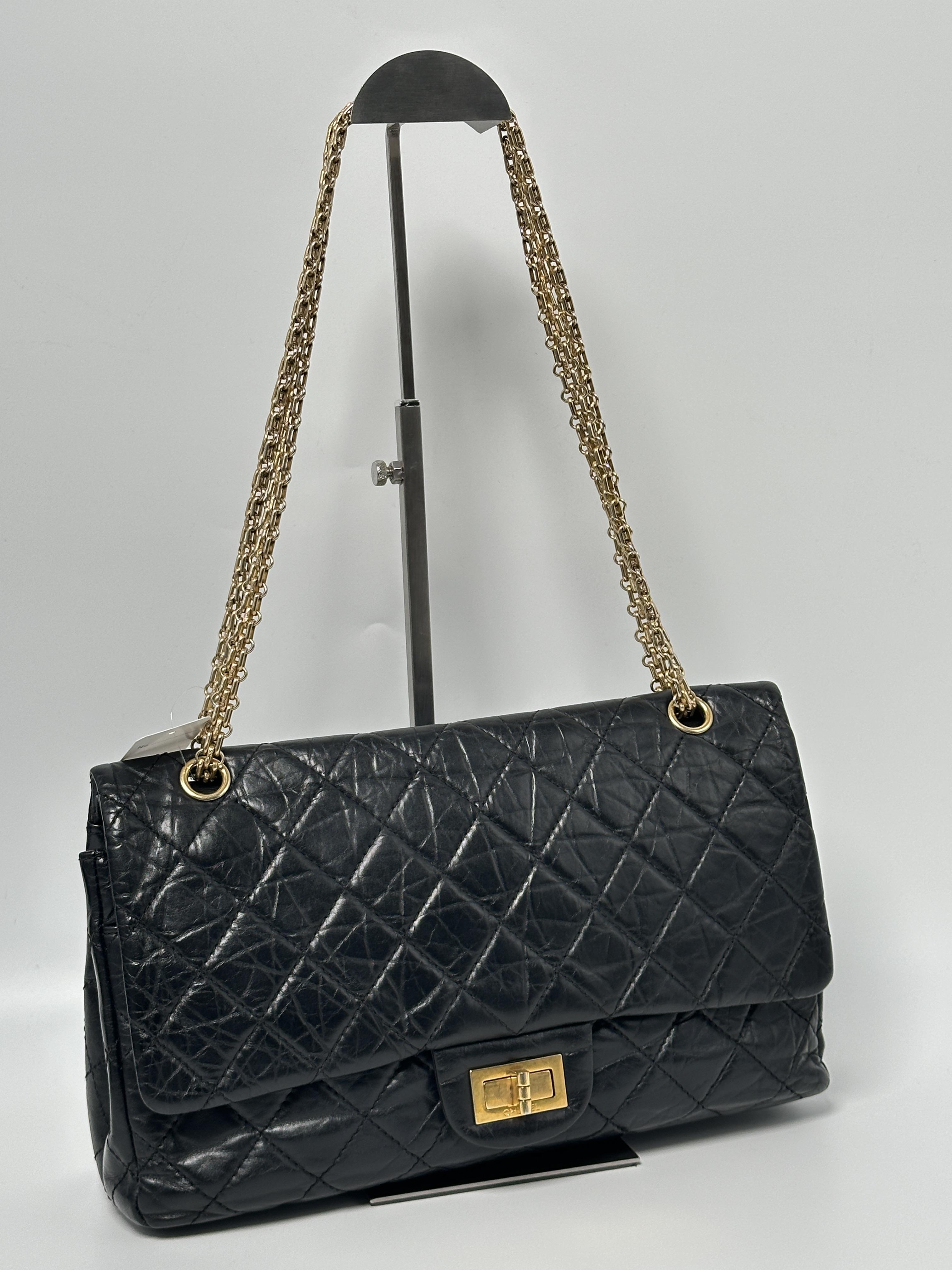 Pre-owned CHANEL leather Shoulder Bags 2.55 Reissue Quilted Flap Shoulder Bag XU001CC