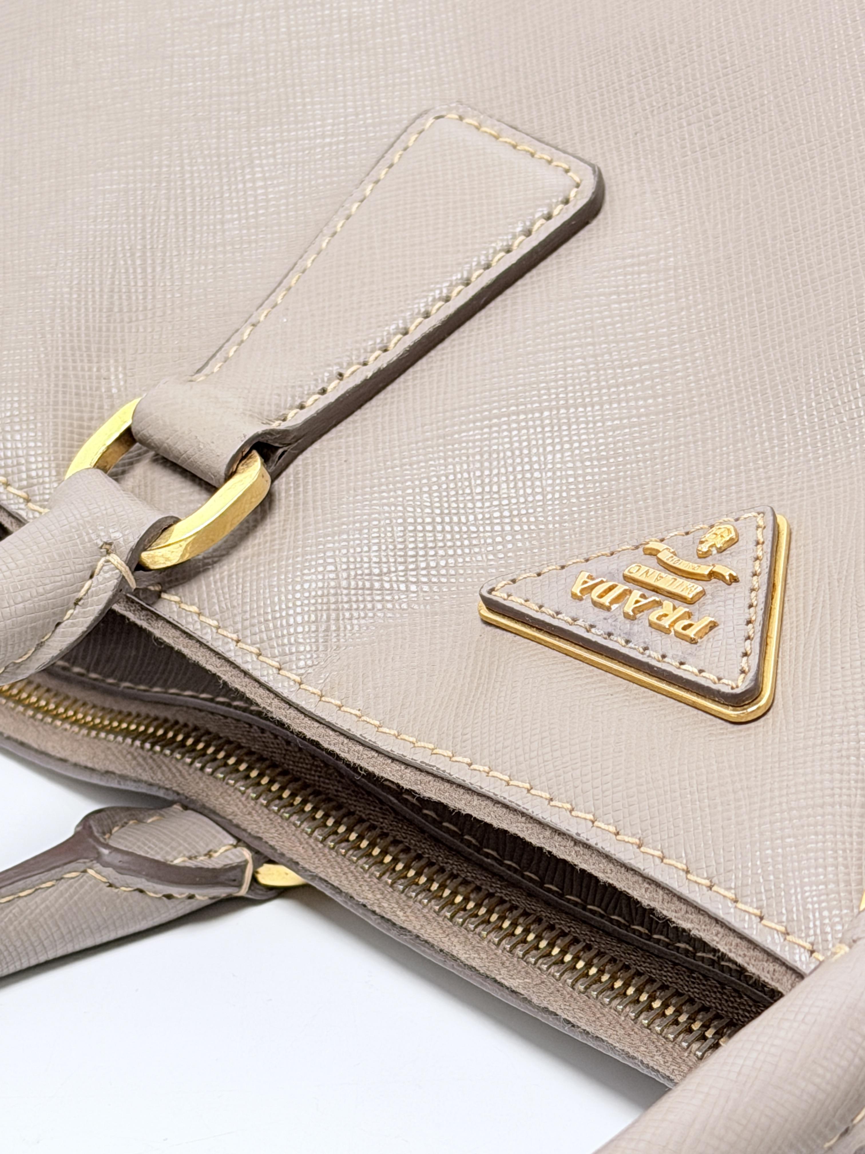 Vitello Phenix Tote Bag Top Handle Handbag Argilla Gray JA1432PR