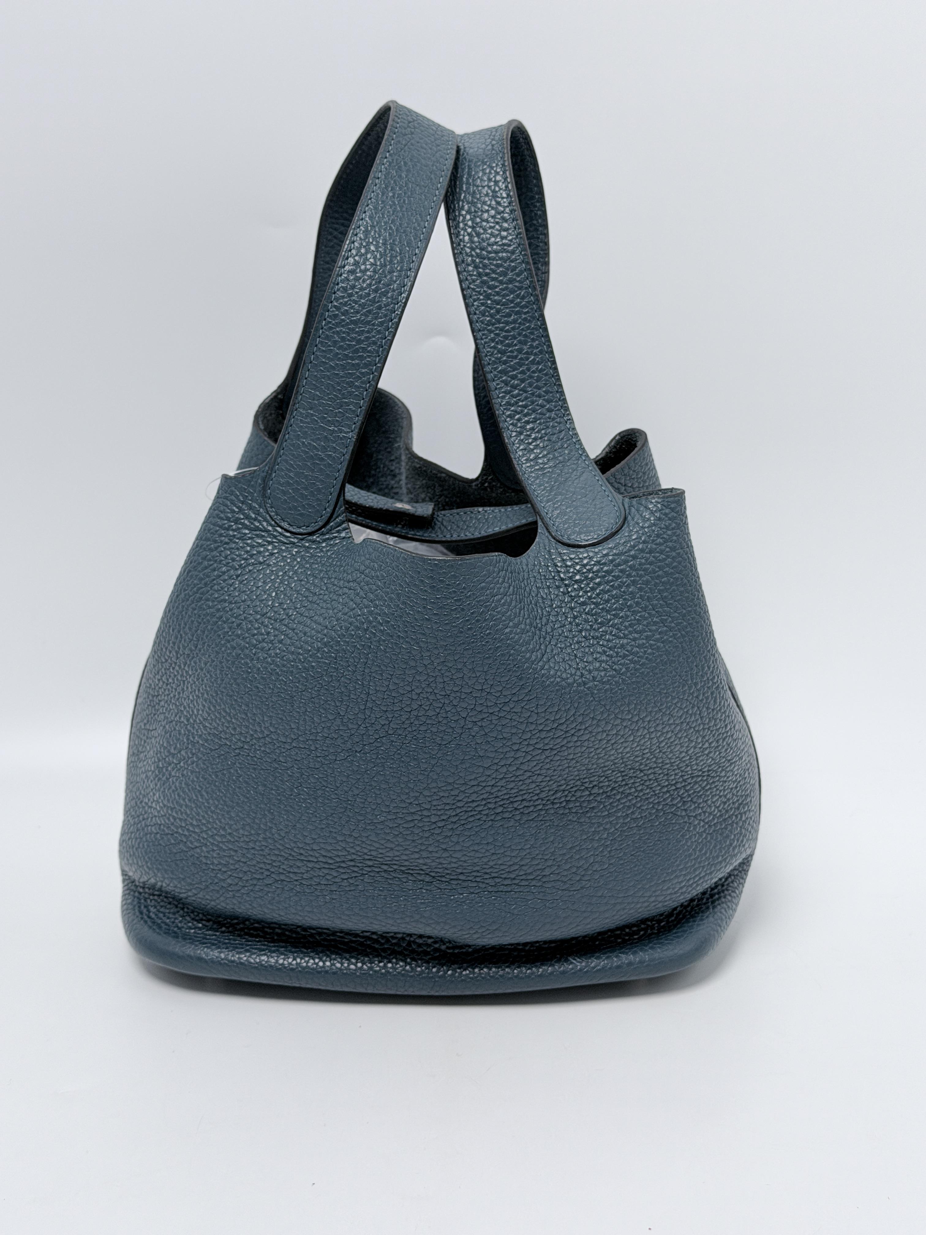 Hermes Picotin Lock 22 MM Blue Clemence Top Handle Bucket Tote Bag XU009HM