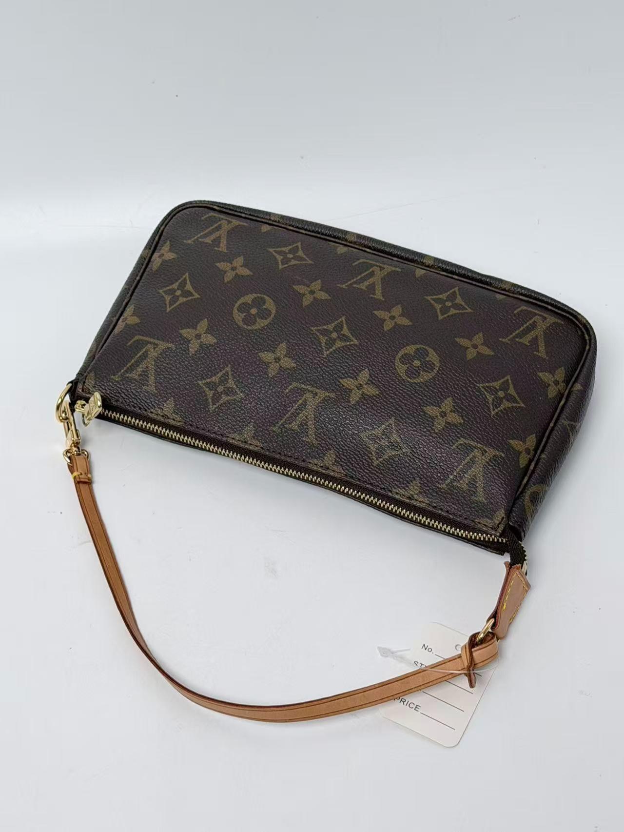 Monogram Pochette Accessoires Vintage Canvas Shoulder Bag Pouch JP012LV
