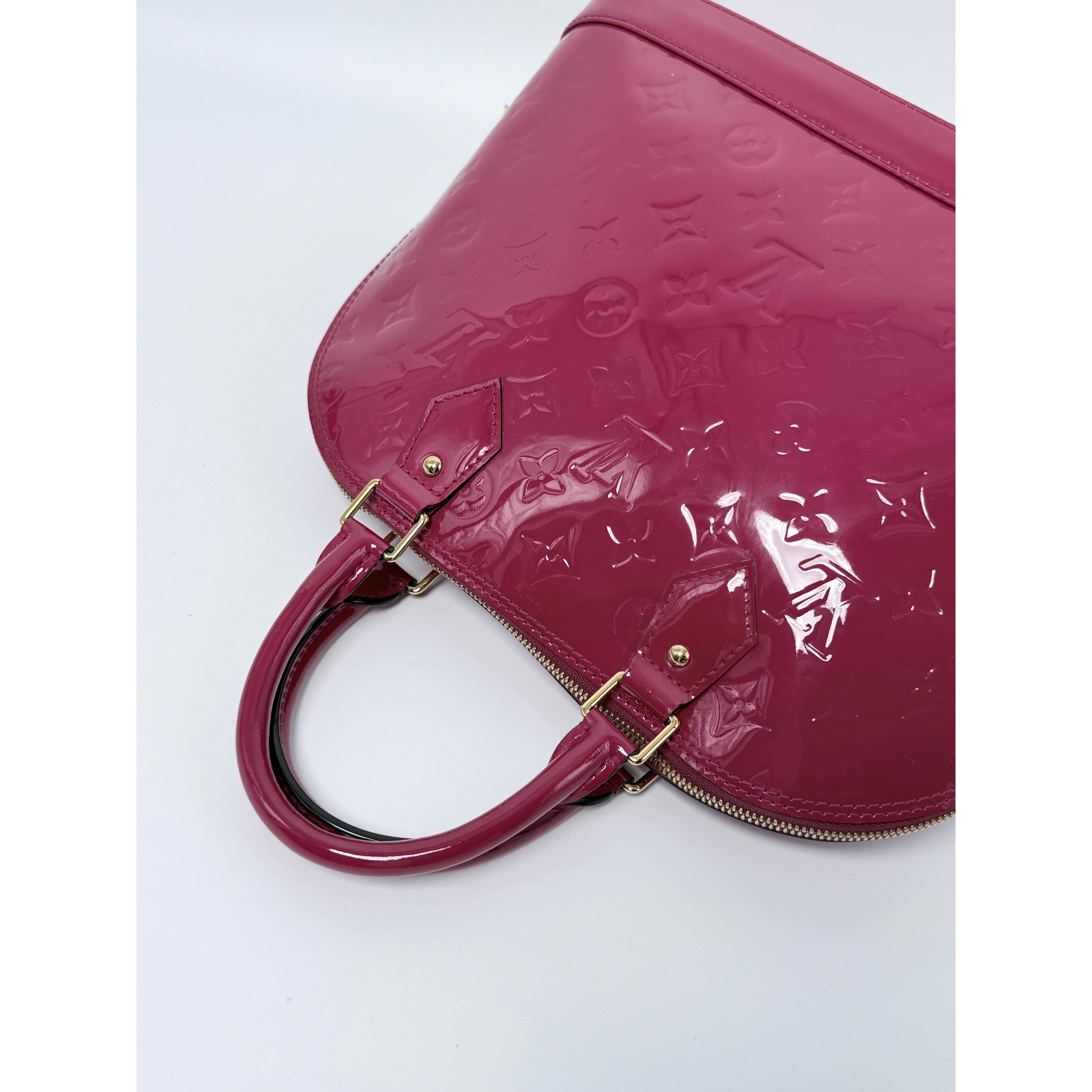 Pre-owned Louis Vuitton patent leather Shoulder Bags Monogram Vernis Alma bag JA410LV
