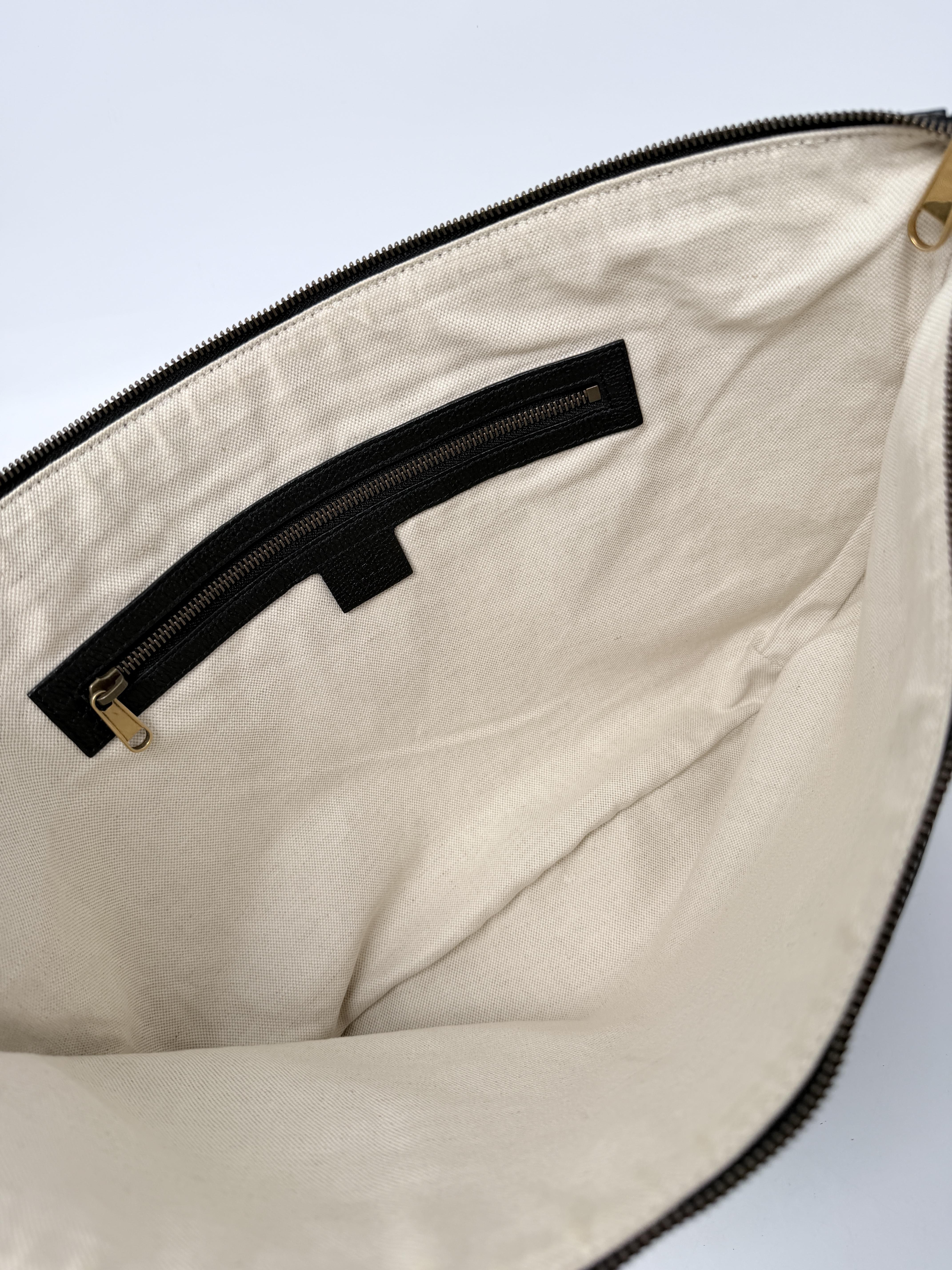 Vintage Logo Half Moon Hobo Bag Black Grained Shoulder Crossbody JP001GG
