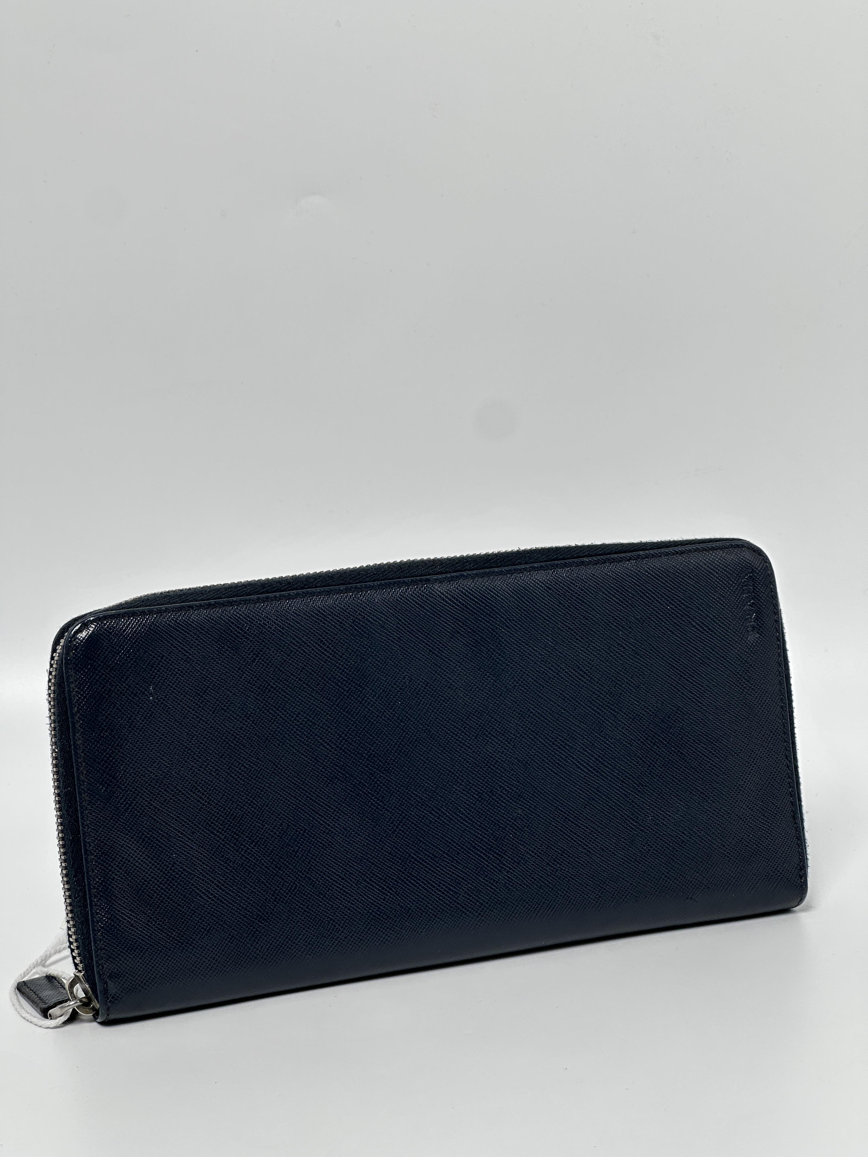 Black Saffiano Zip Around W4JX