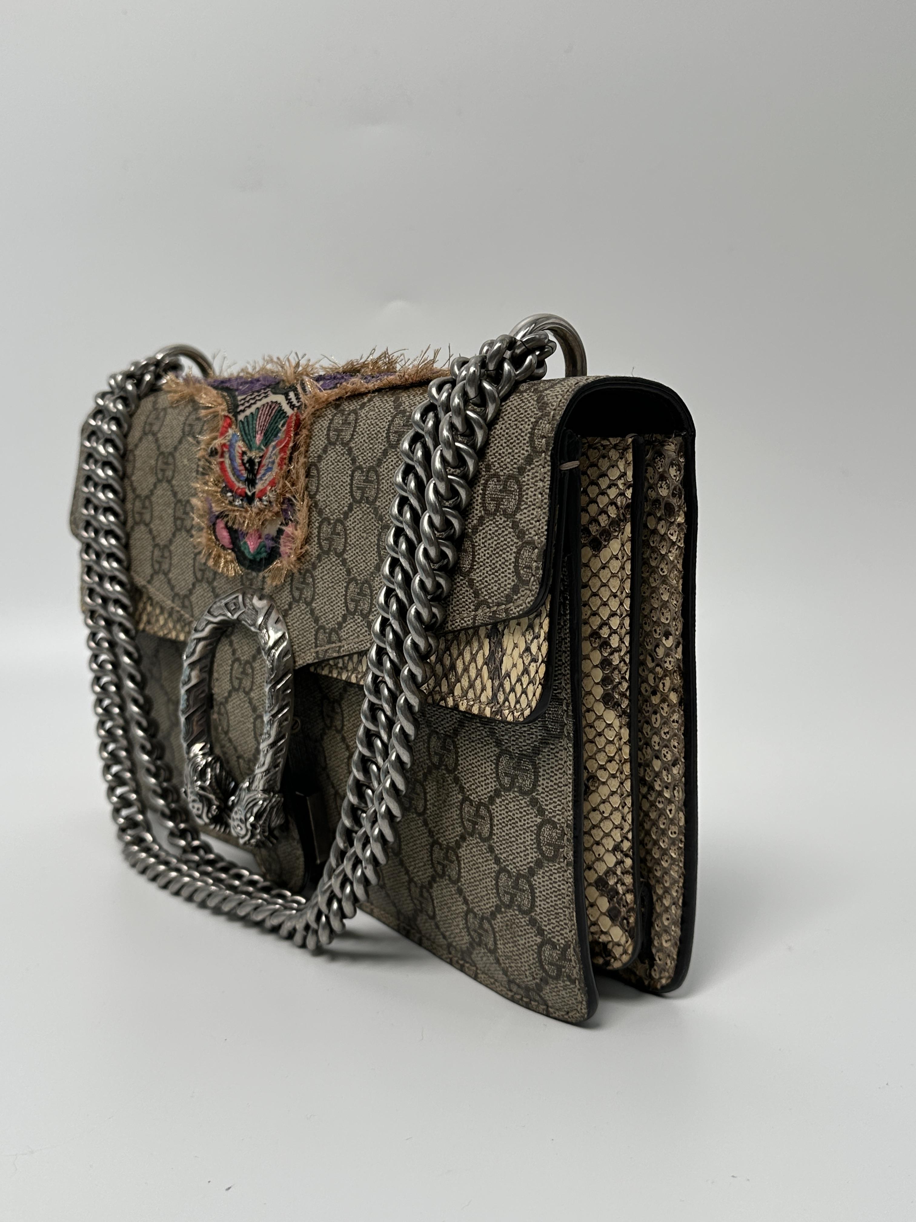 Pre-owned GUCCI GG LEATHER Shoulder Bags Gucci Dionysus GG Supreme Embroidered Shoulder Bag ZS018GG
