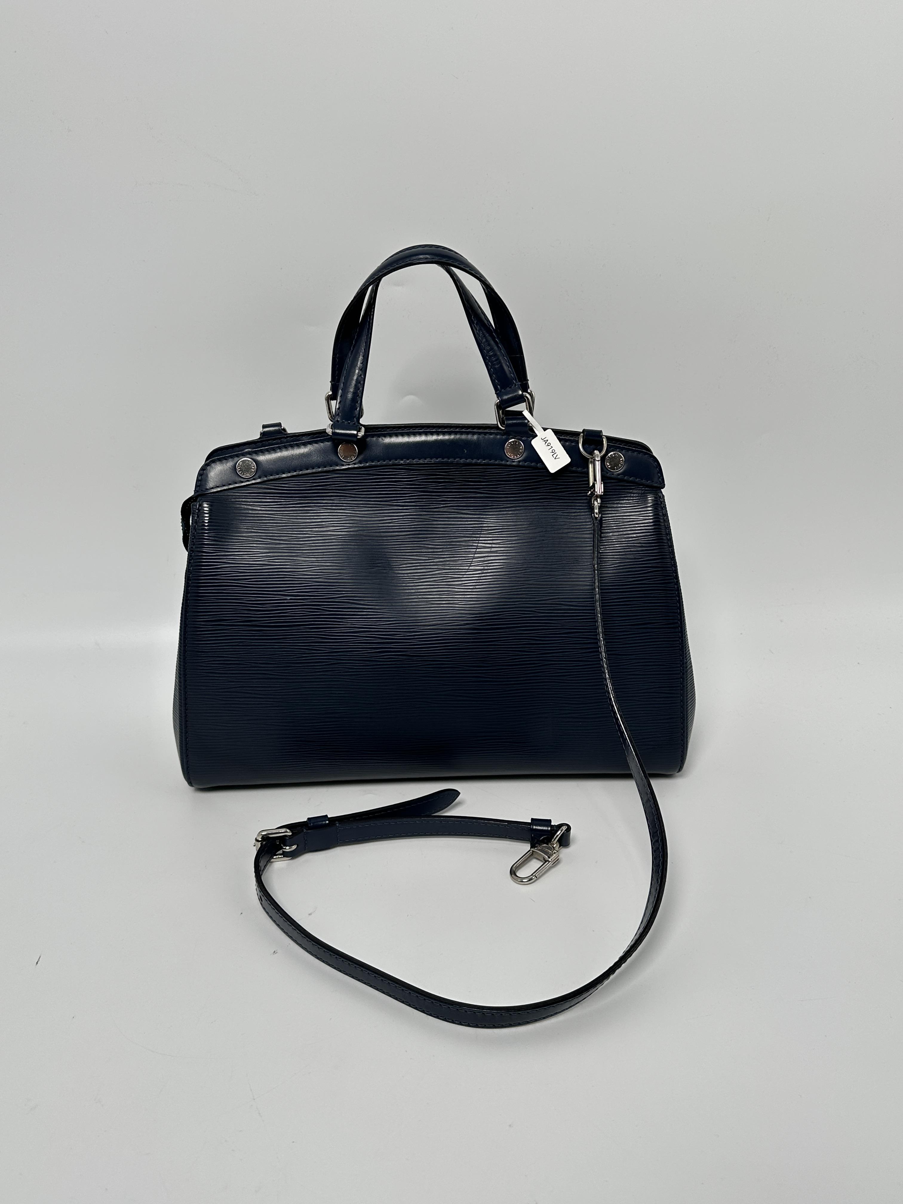 Epi Brea MM Bag Navy JA919LV