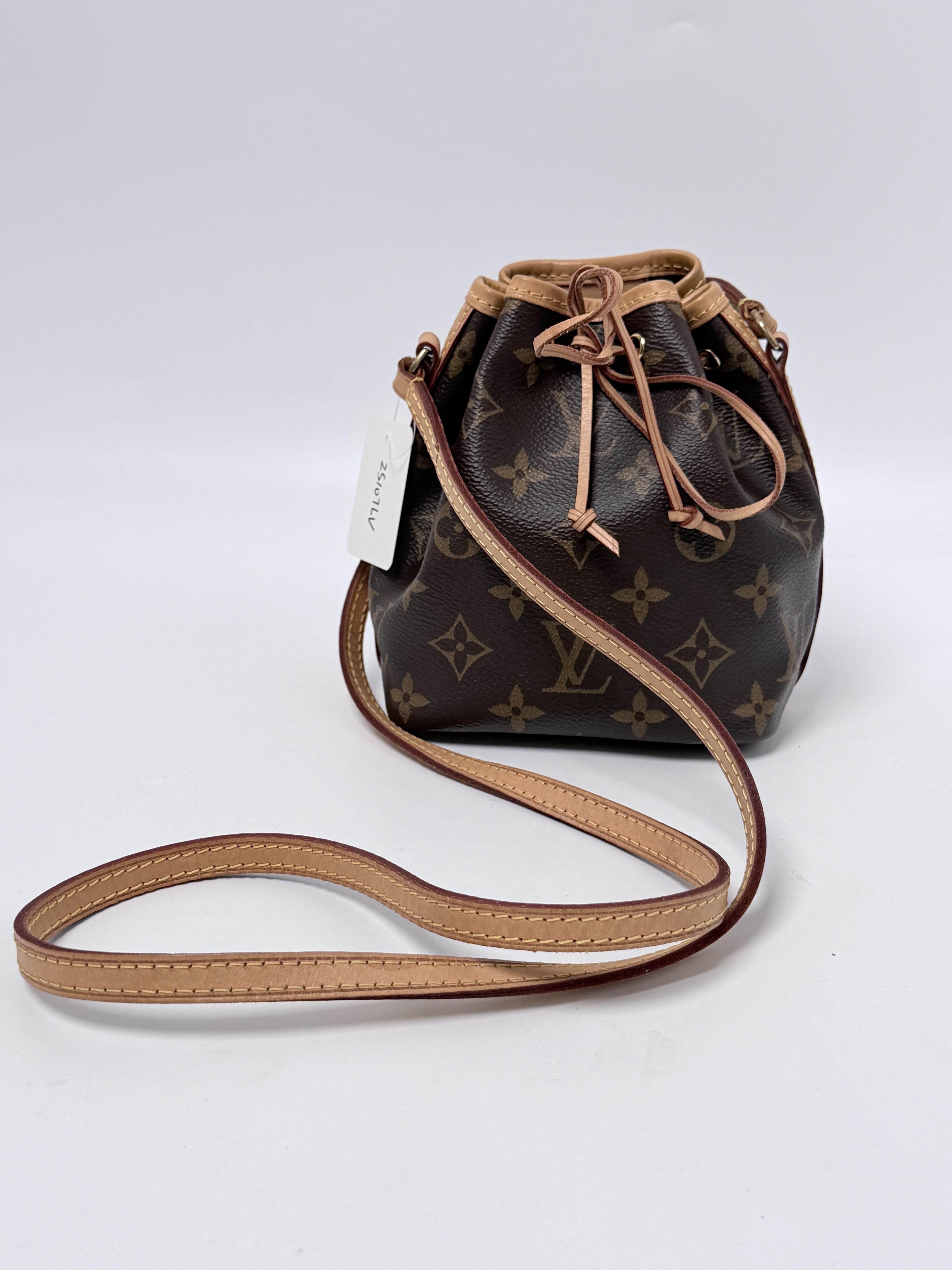 Monogram Nano Noé Bucket Crossbody Bag JA894LV