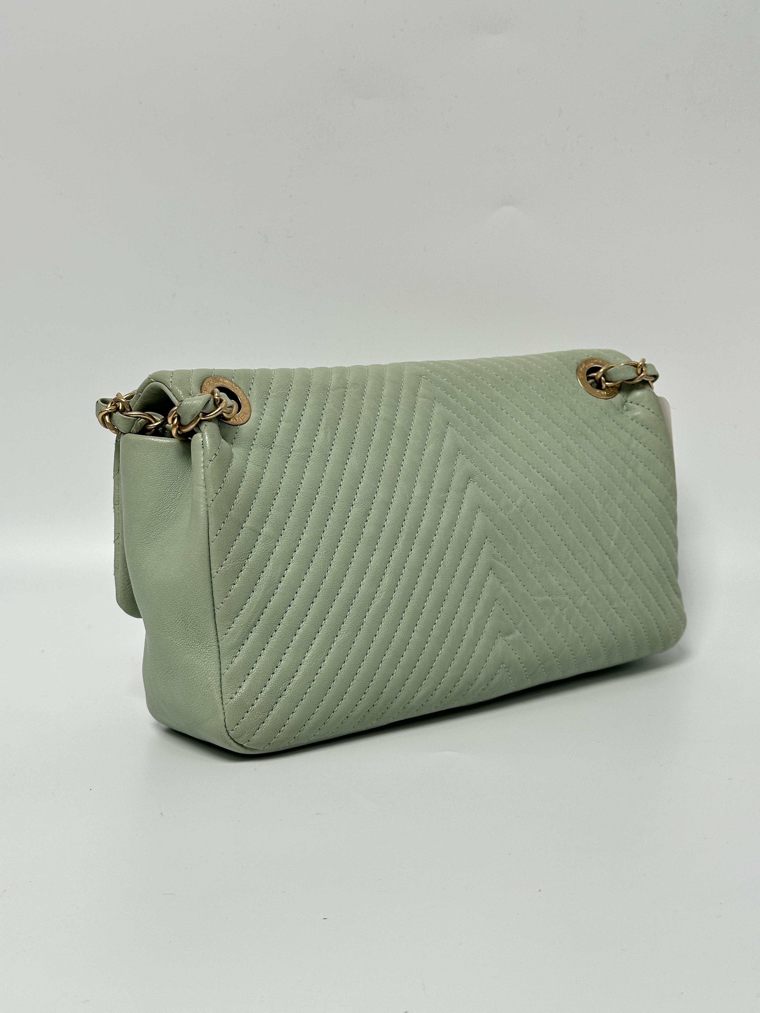 Pre-owned CHANEL leather Shoulder Bags Mint Sage Green Grained Calfskin Chevron Surpique Small Flap Shoulder Bag P016CC