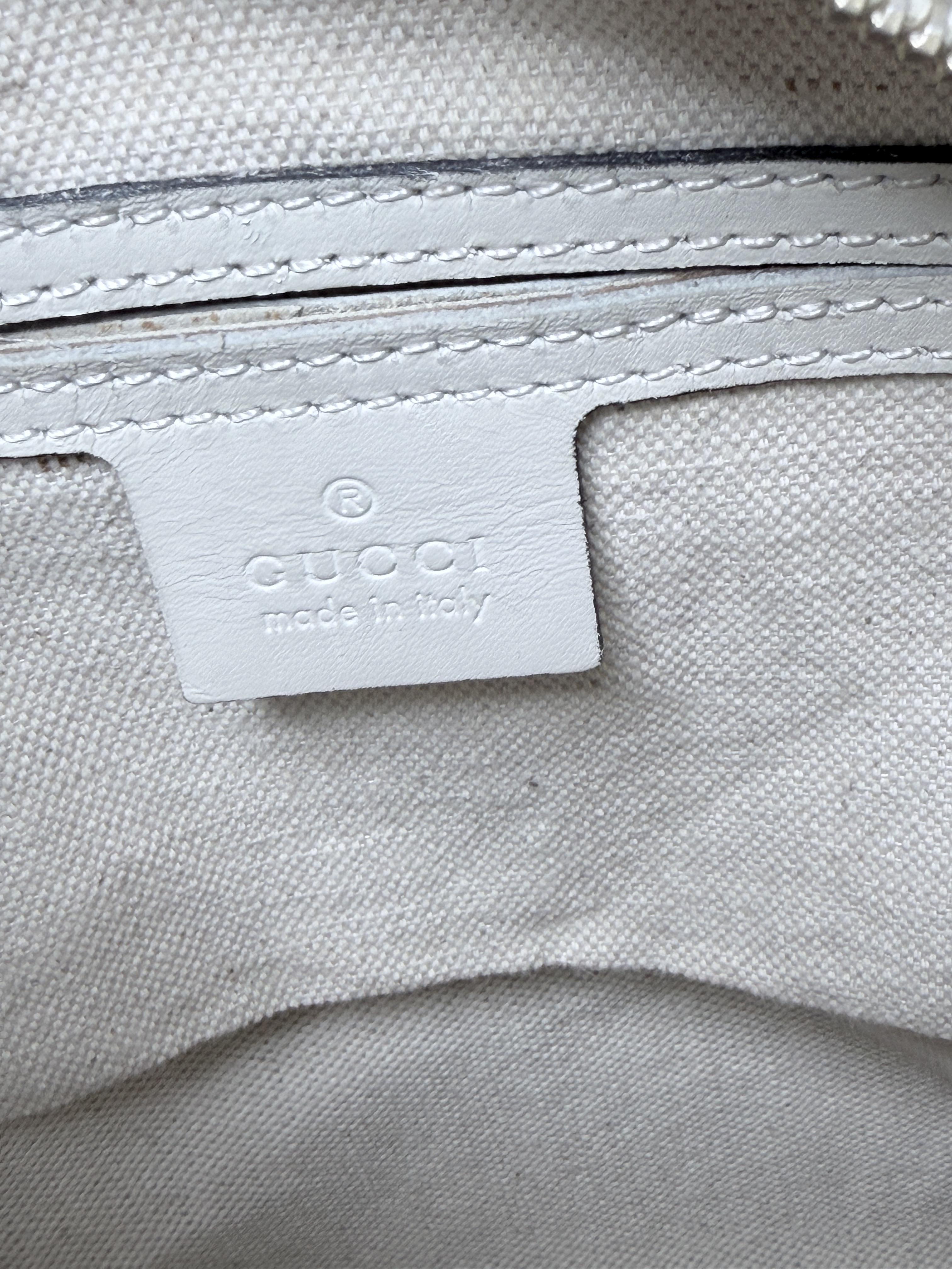 GG Supreme Crossbody Bag White Leather Camera Shoulder Messenger XU015GG