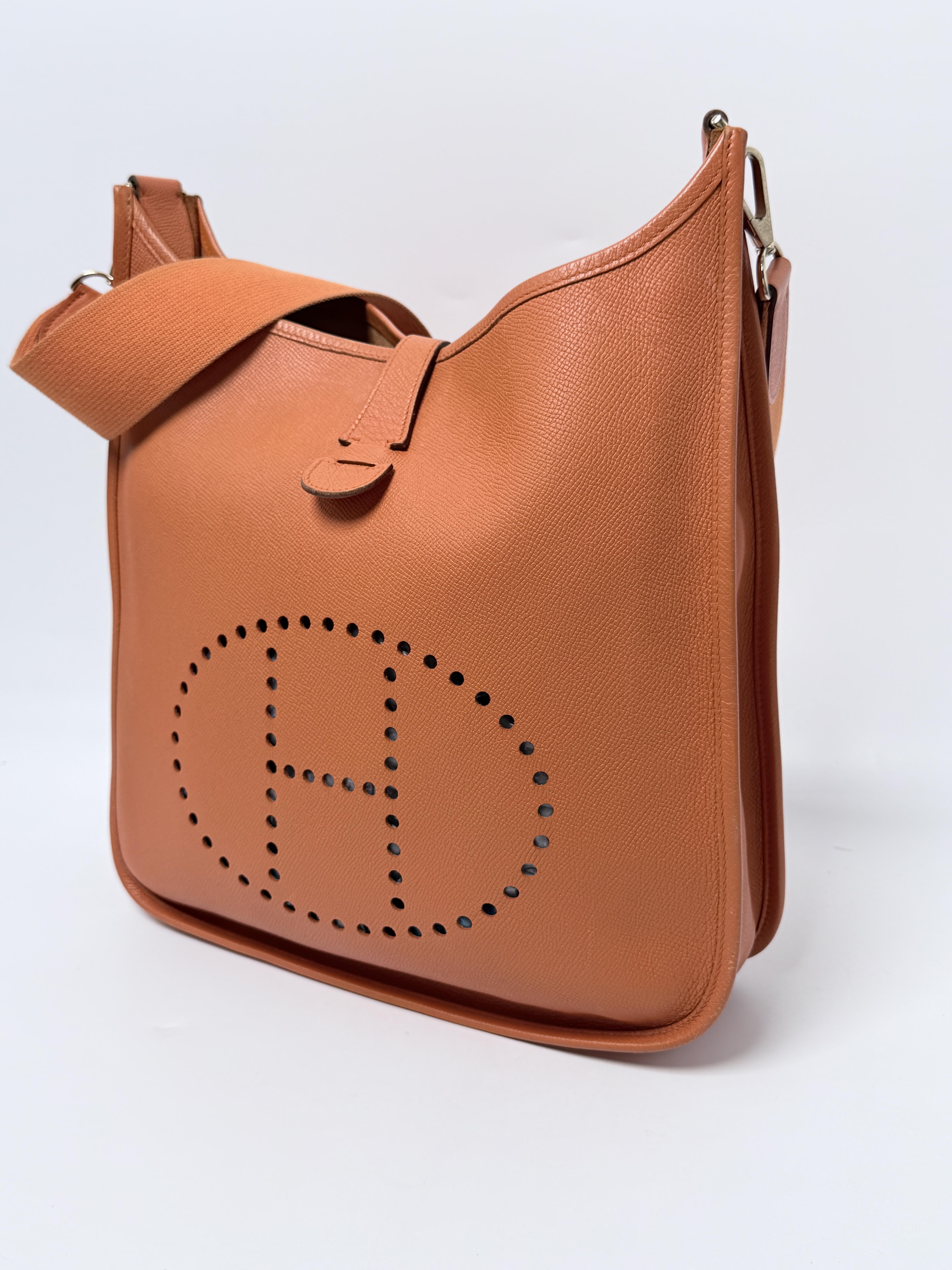 Evelyne PM III Gold Clemence Crossbody Shoulder Bag PHW XU012HM