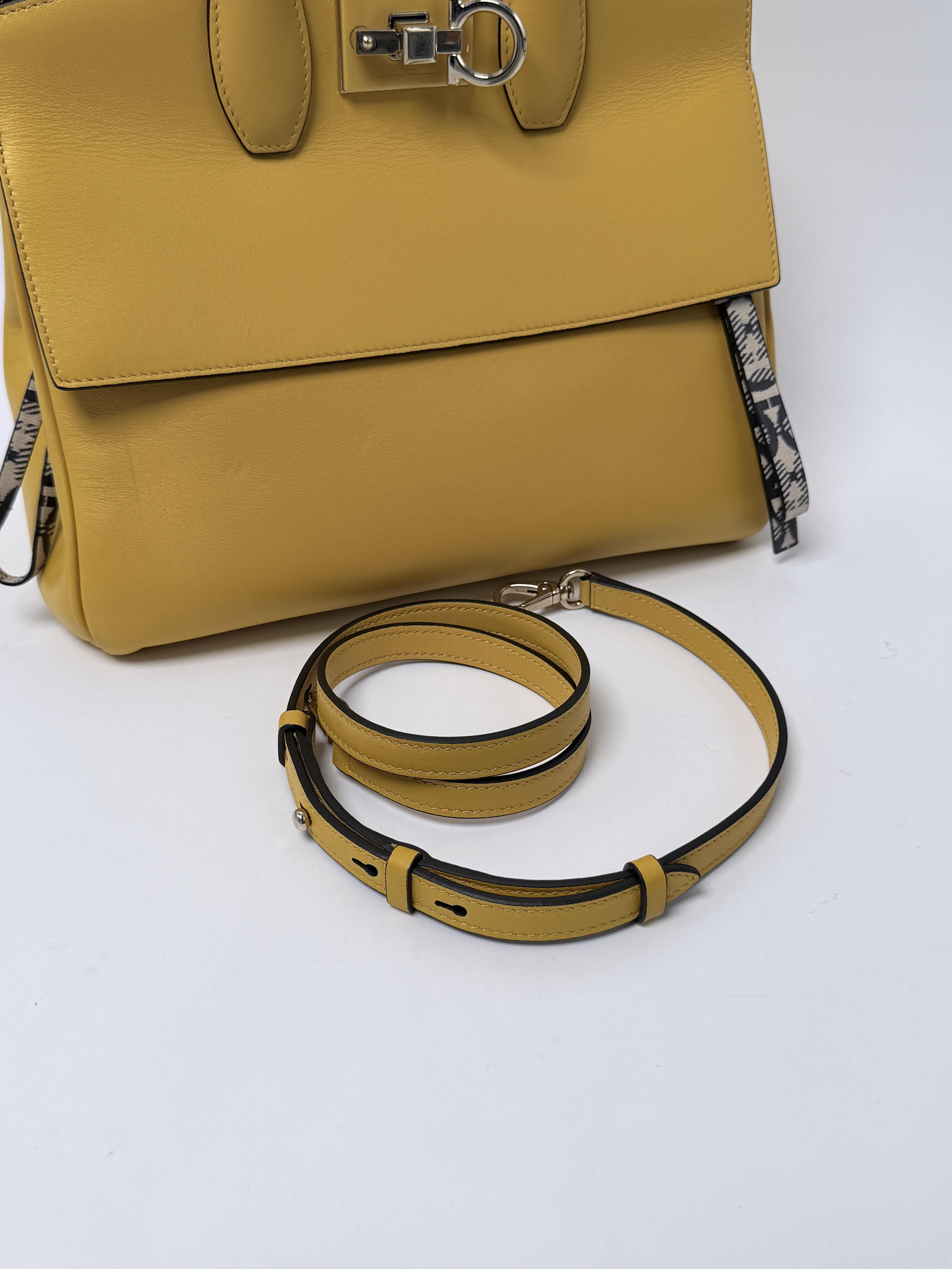 Studio Small Top Handle 2WAY Bag Yellow JD1594FG