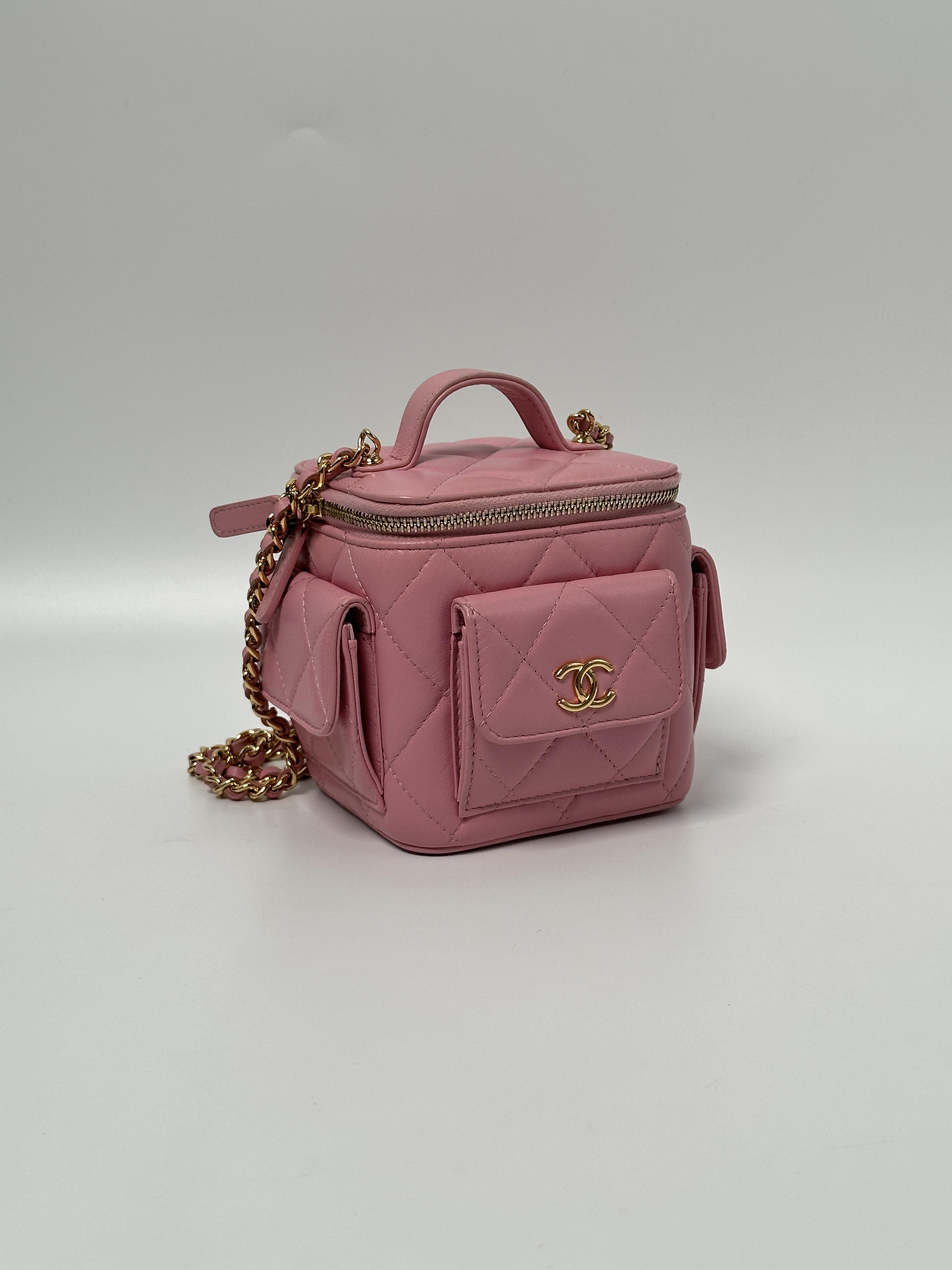 Pre-owned CHANEL leather Shoulder Bags Cargo Polly Pocket Vanity Case Shoulder Bag FJ016CC