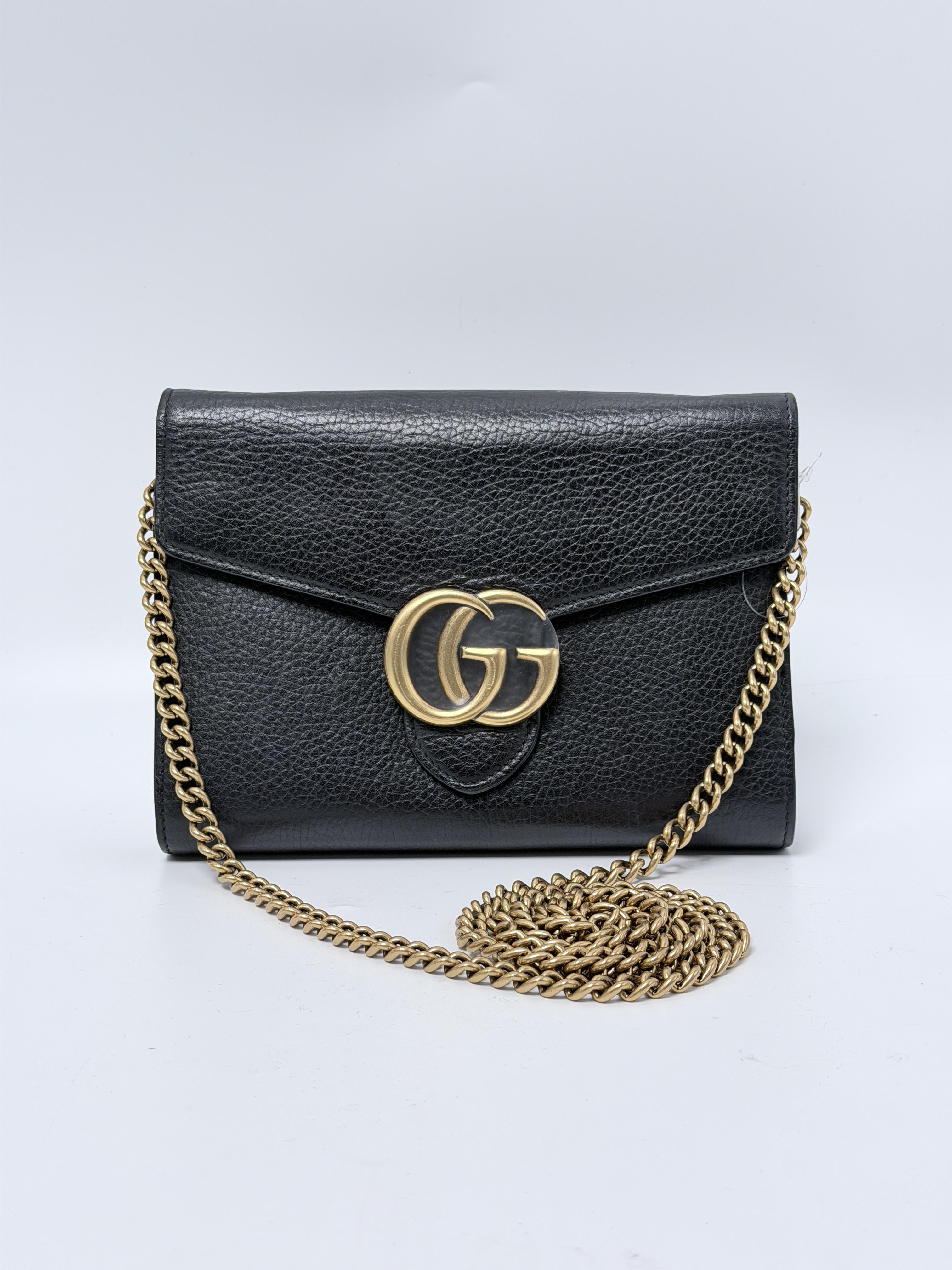 Interlocking G Chain Crossbody Bag Shoulder Clutch Black Textured ZS098GG