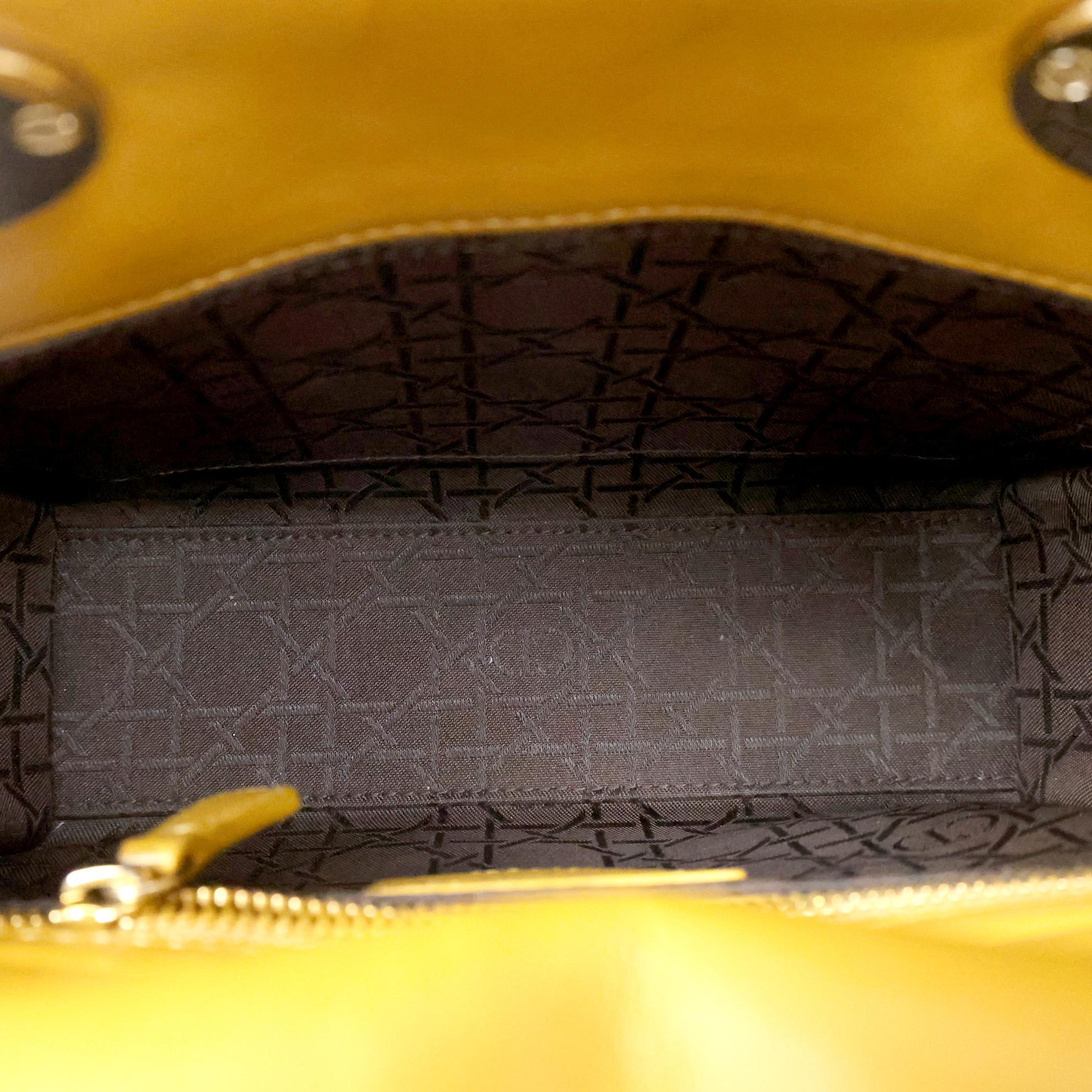 Pre-owned Dior leather Tote Bags Lady Small Flap Bag (Buttercup Yellow Lambskin, Gold Hardware with Customizable Charms) DR14 18 MA 0169 XH