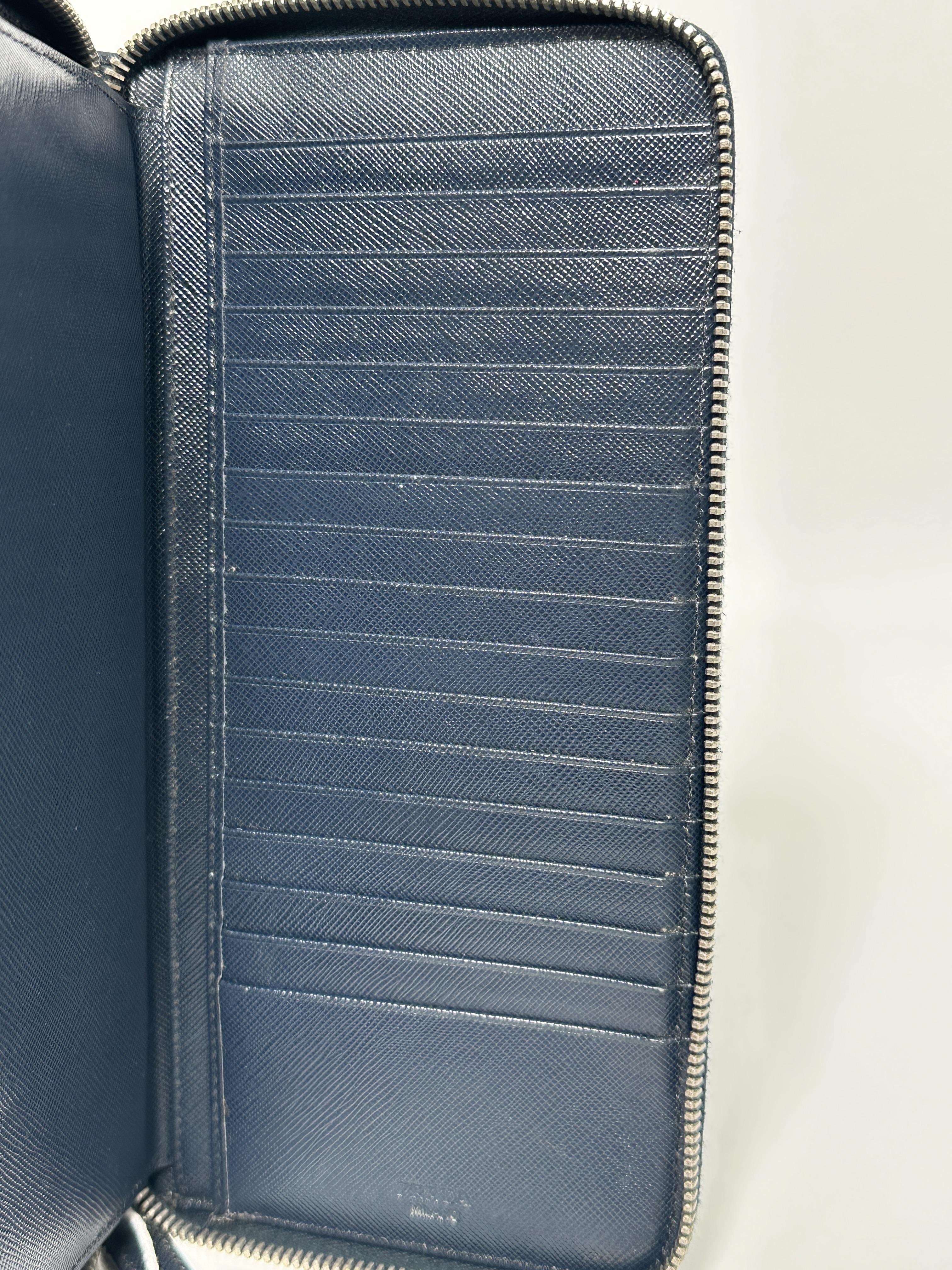 Black Saffiano Zip Around W4JX