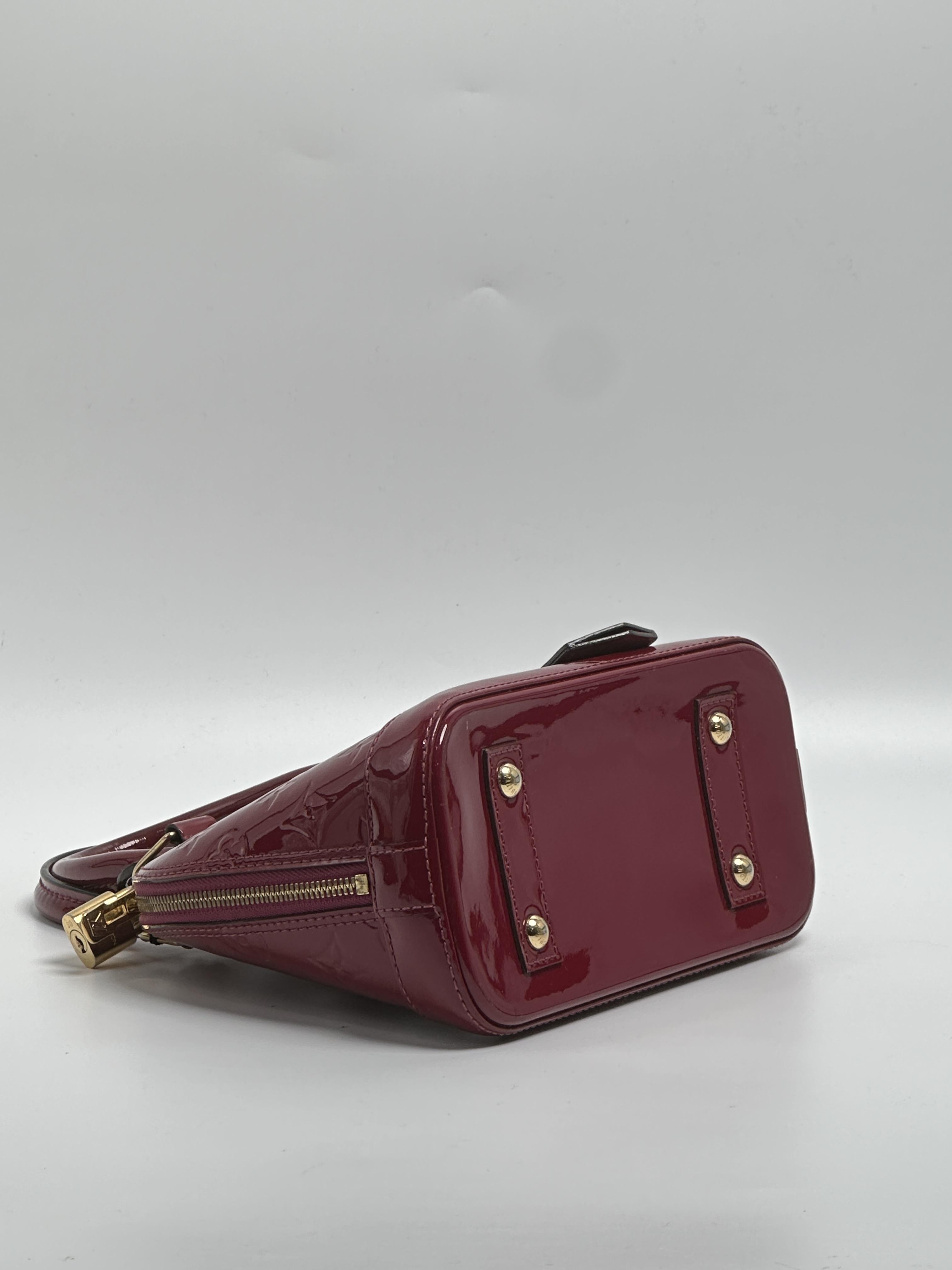Pre-owned Louis Vuitton leather Shoulder Bags Alma BB Monogram Vernis Satchel Shoulder Bag Rouge Fauviste SH379LV