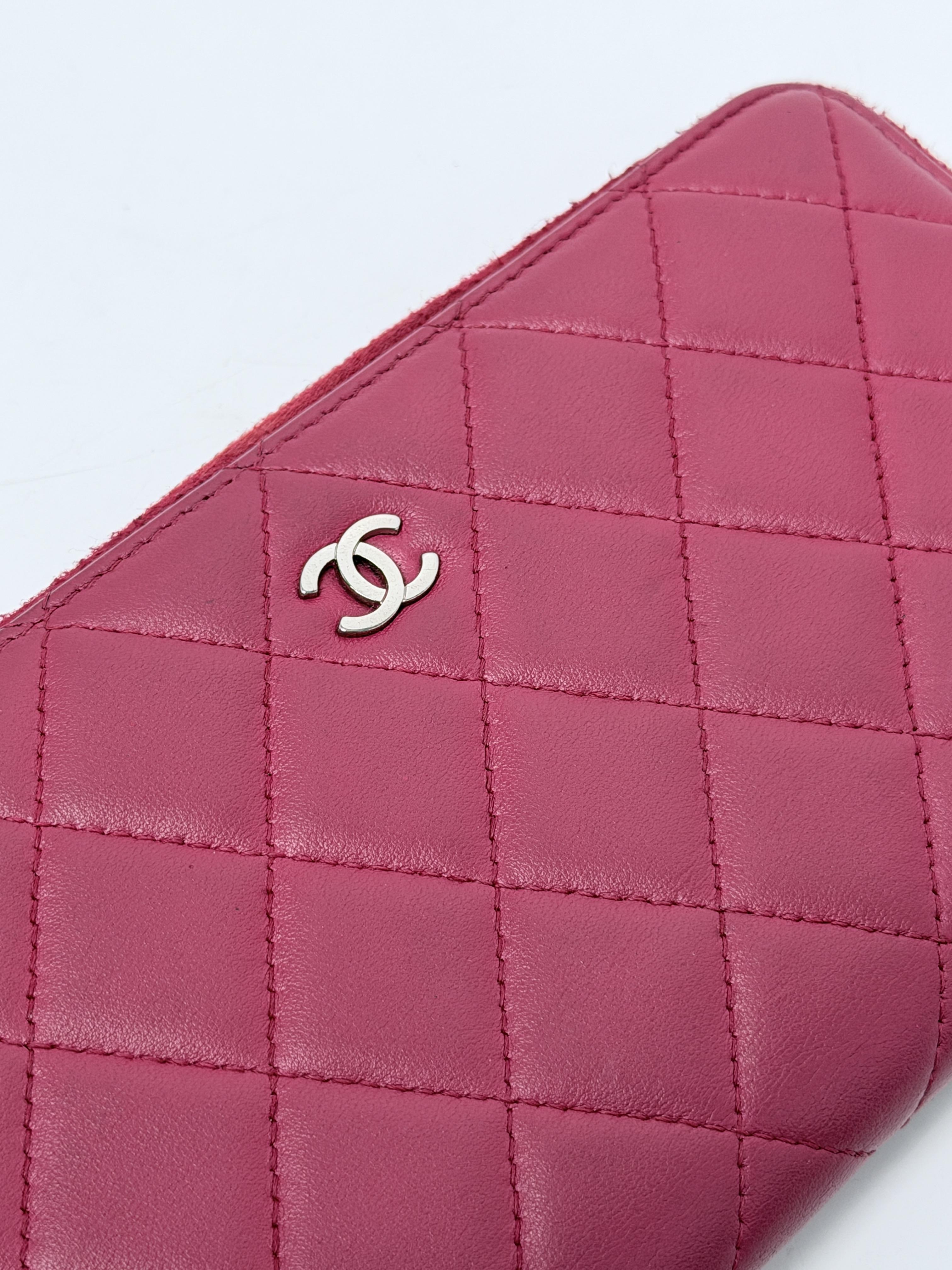 Fuchsia Pink Caviar Quilted Classic Zip Around Long JE688CC