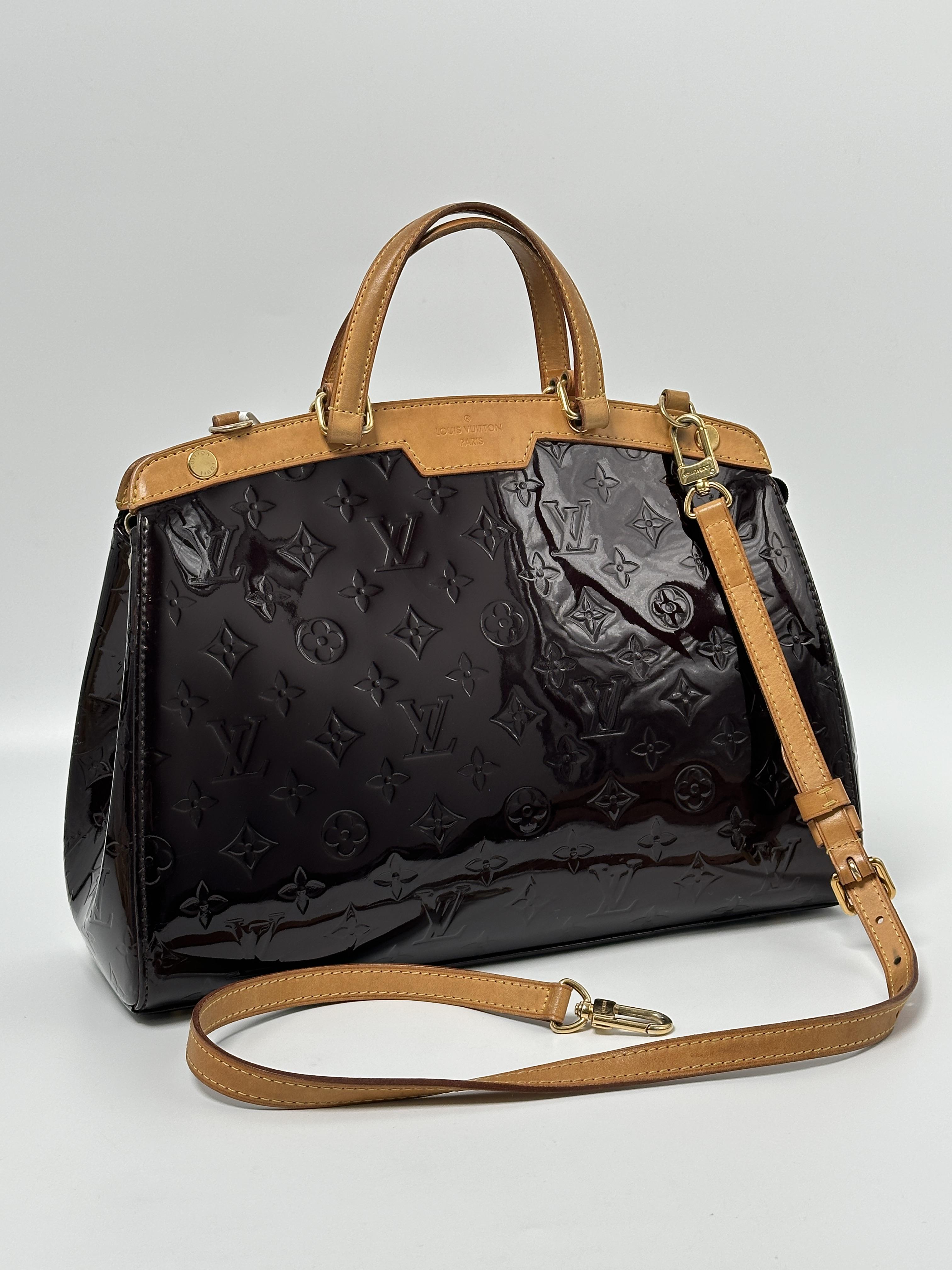 Pre-owned Louis Vuitton Leather Shoulder Bags Amarante Monogram Vernis Brea MM Handle Shoulder Handbag JA676LV