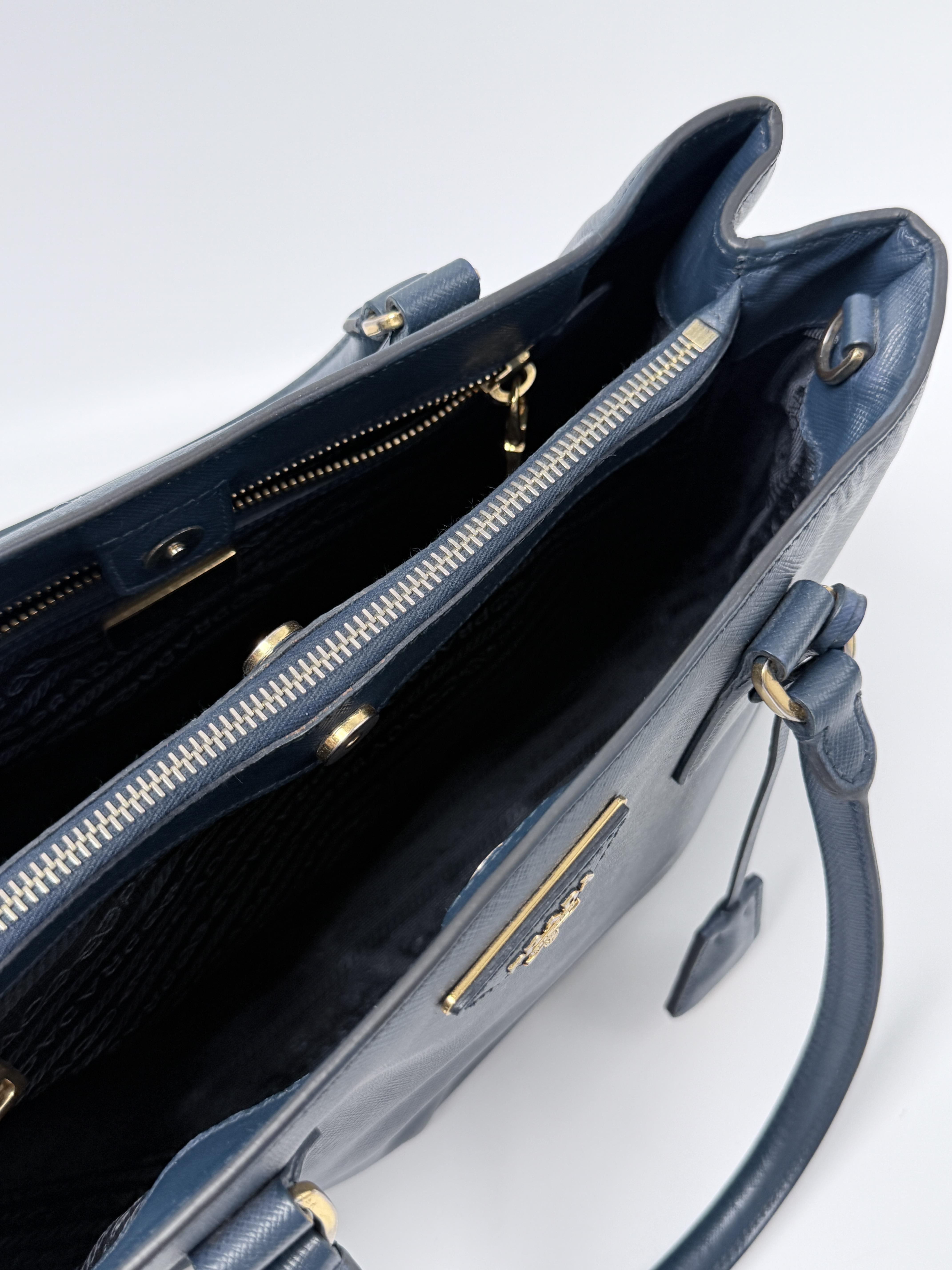 Pre-owned PRADA Leather tote bags Galleria Large Double Zip Saffiano Tote Bag Crossbody Shoulder Handbag Blue JD491PR