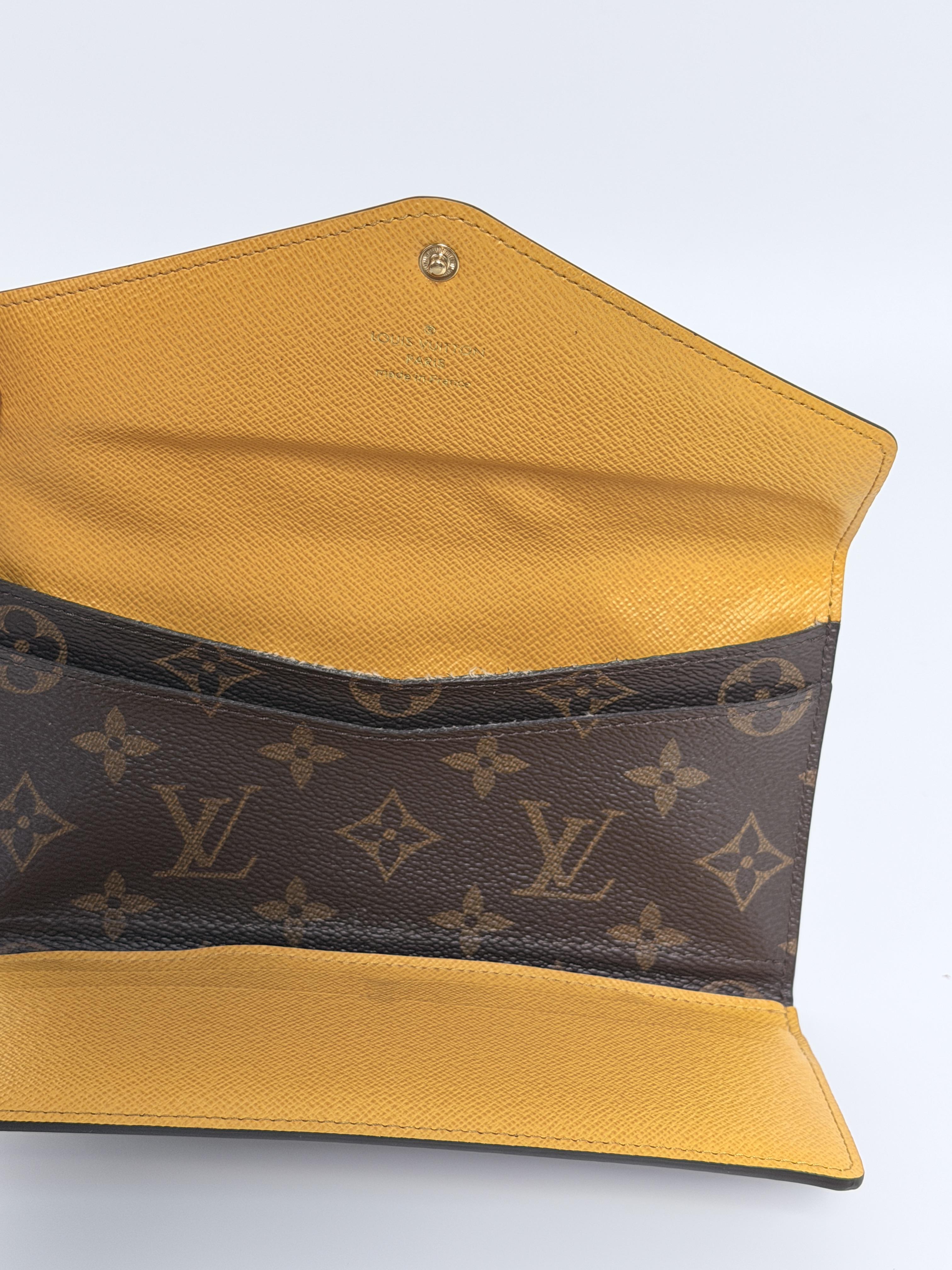 authentic Monogram Envelope CCMPLV41
