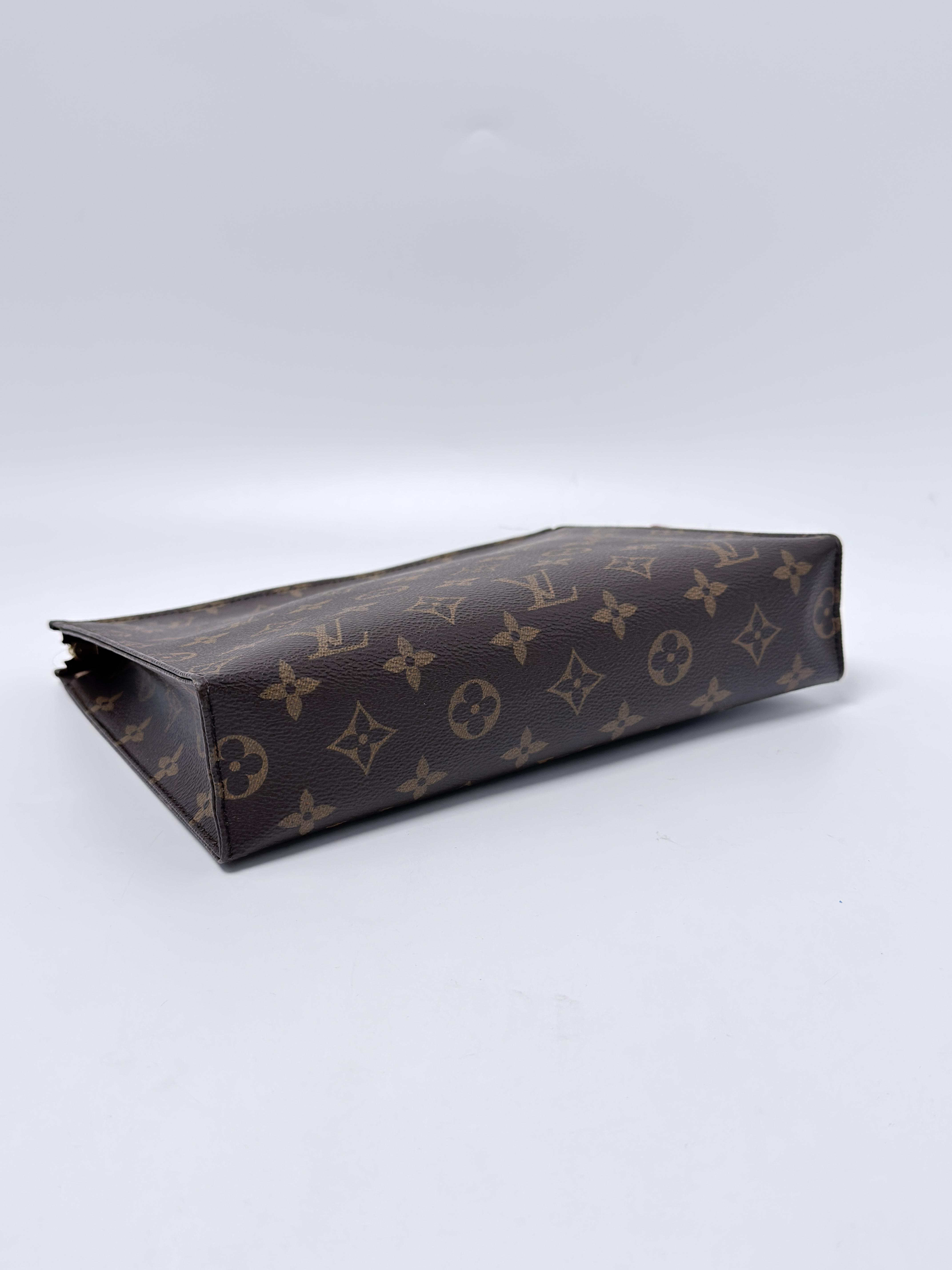Monogram Canvas Toiletry Pouch 26 Gold Hardware Clutch ZS109LV