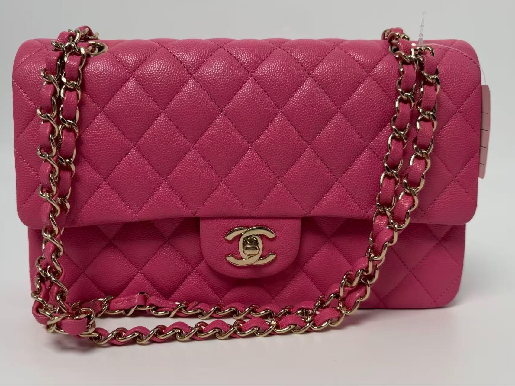 Pre-owned CHANEL leather Crossbody Bags Classic Flap Medium Pink Caviar Gold Hardware Bag P038CC