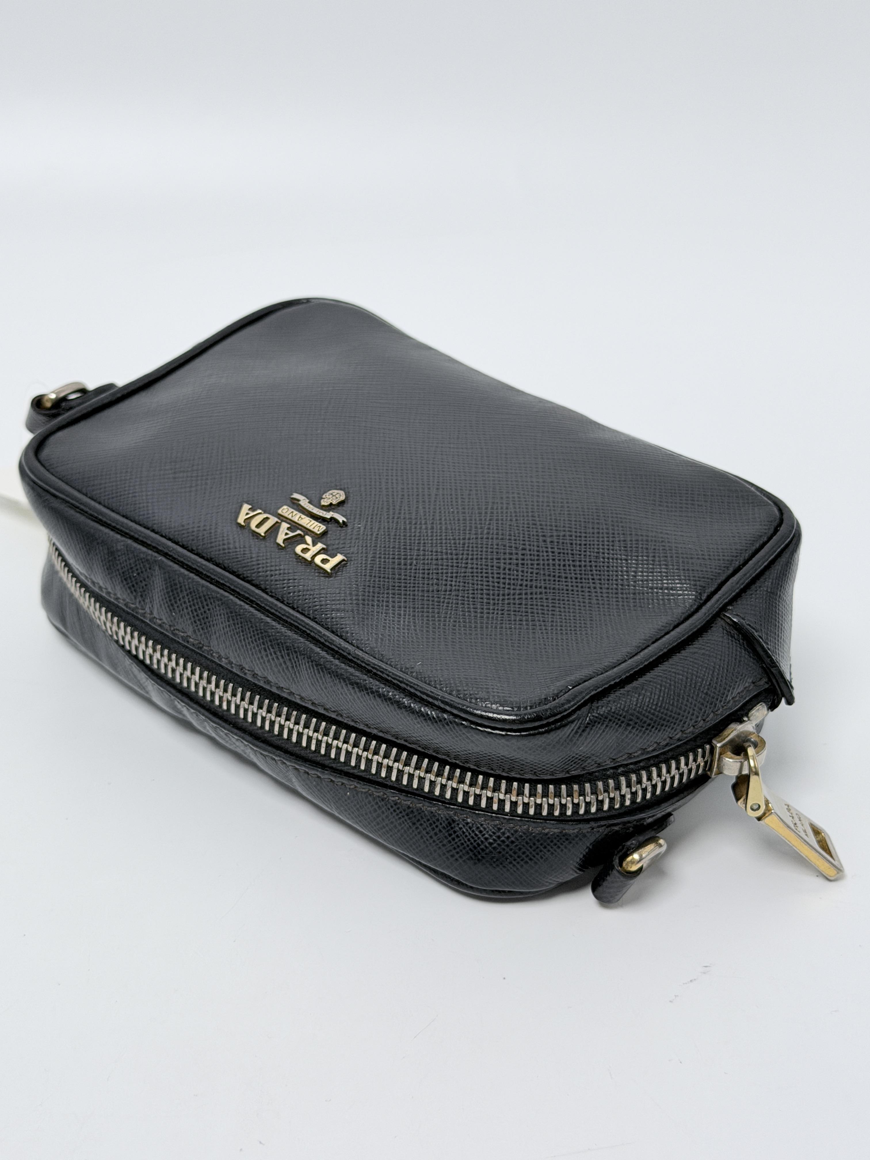 Saffiano Mini Zip Top Camera Crossbody Bag Black Gold P014PR