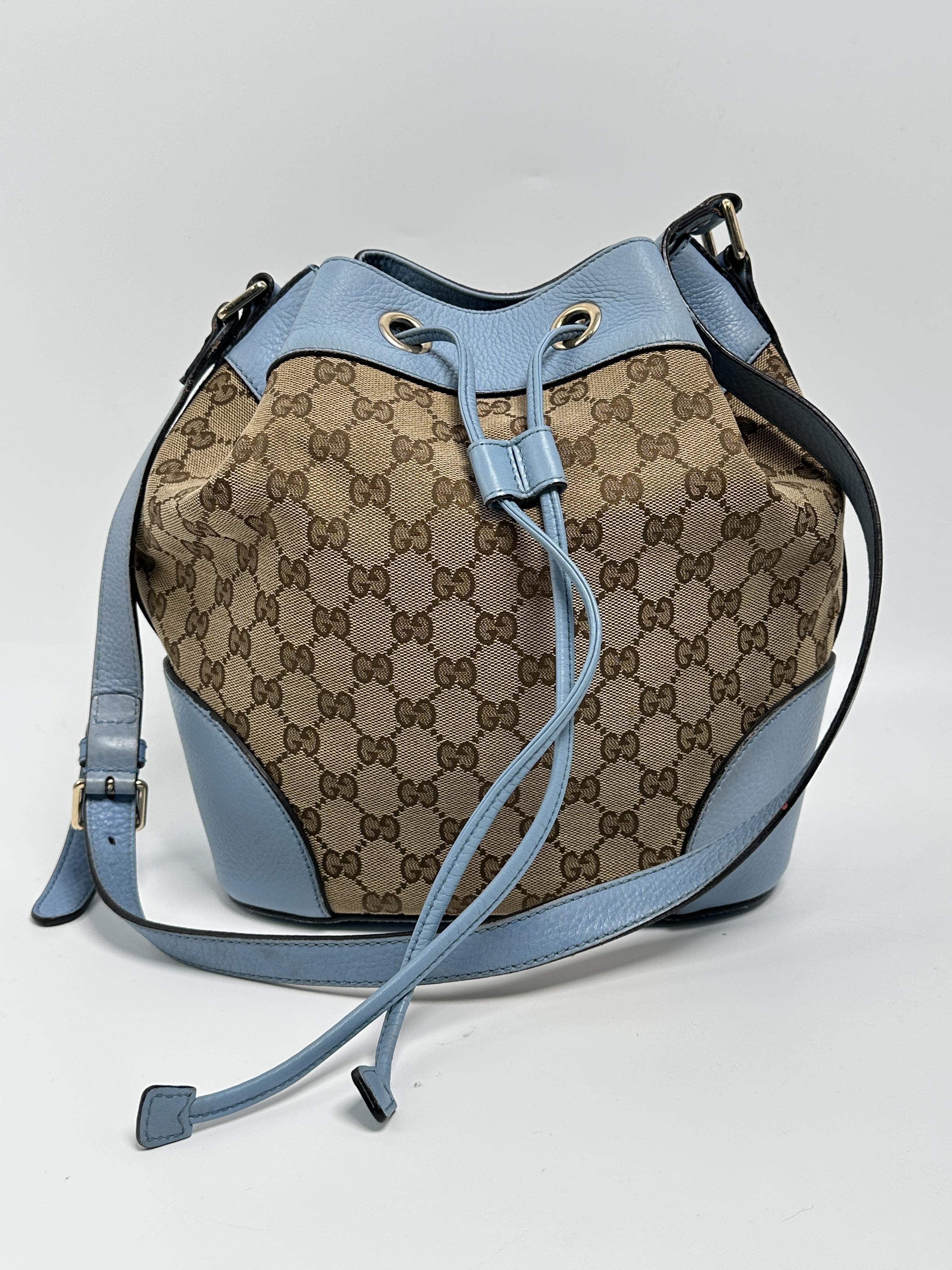 Pre-owned GUCCI canvas Shoulder Bags GG Drawstring Bucket Bag – Beige / Light Blue SH393GG