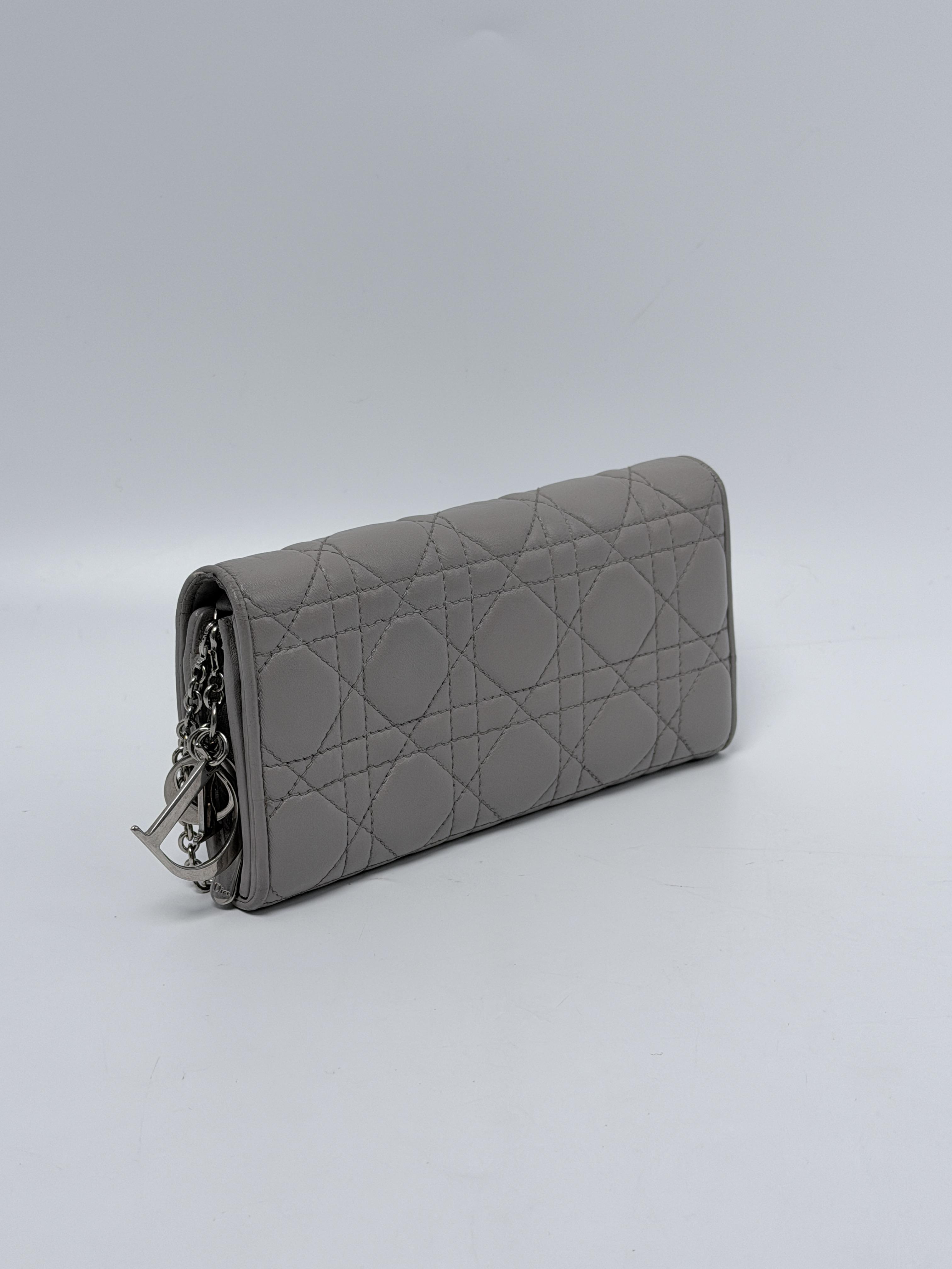 Lady Cannage Quilted Gray Wallet On Chain Clutch Handbag XU010CD