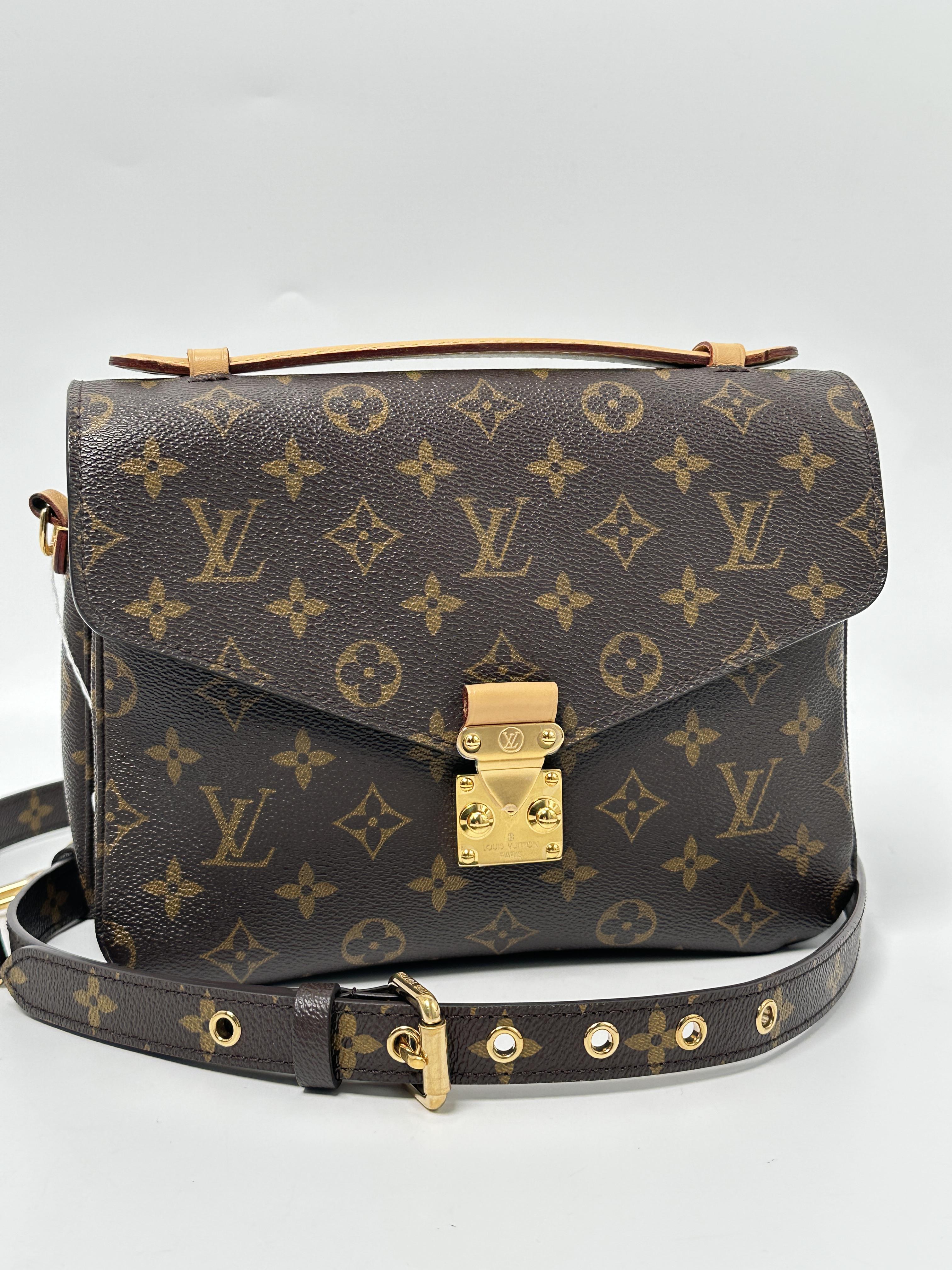 Monogram Pochette Métis Shoulder Handbag Top Handle Bag Crossbody Bag JE464LV