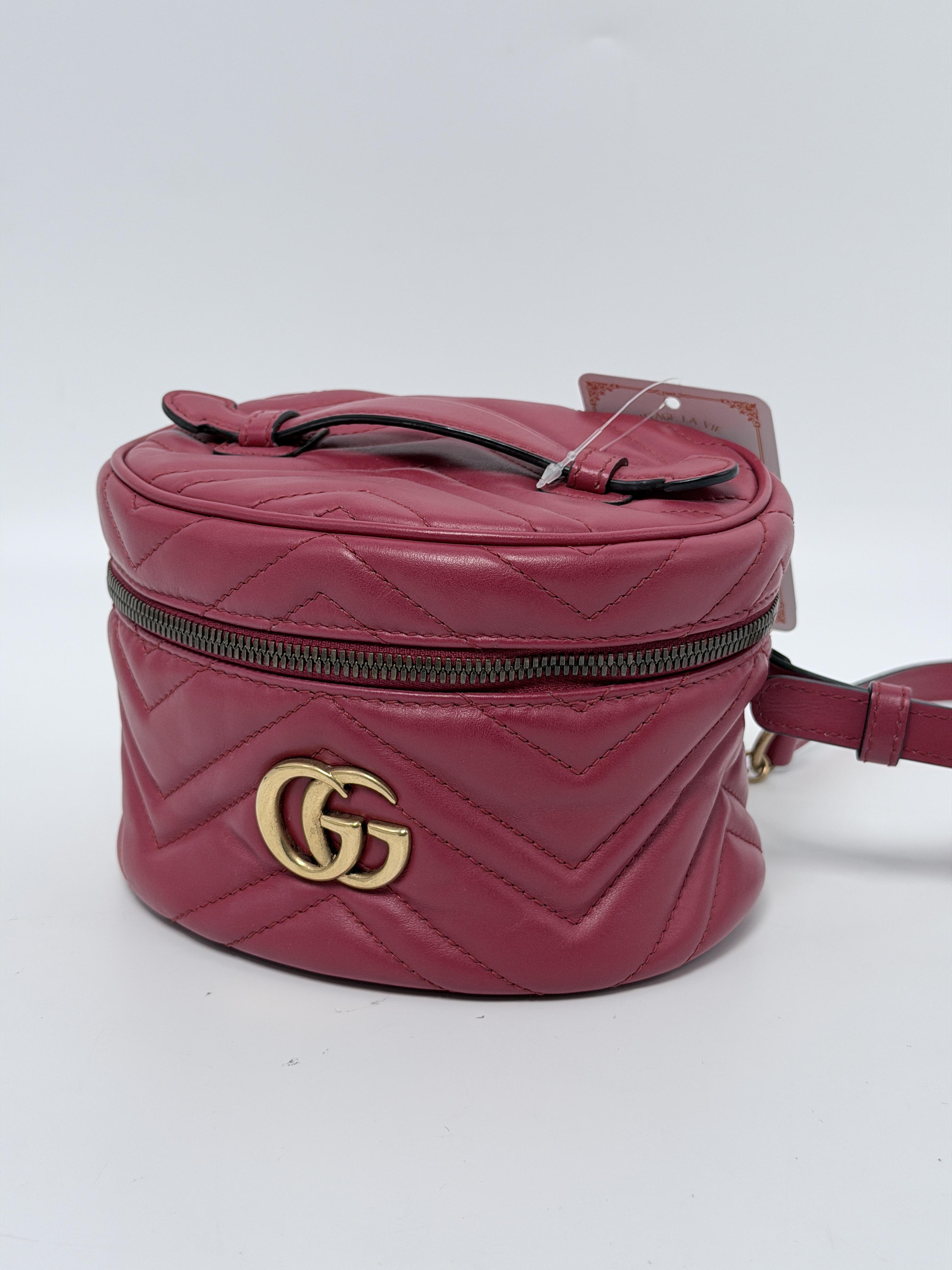 GG Marmont Matelassé Backpack ZS169GG