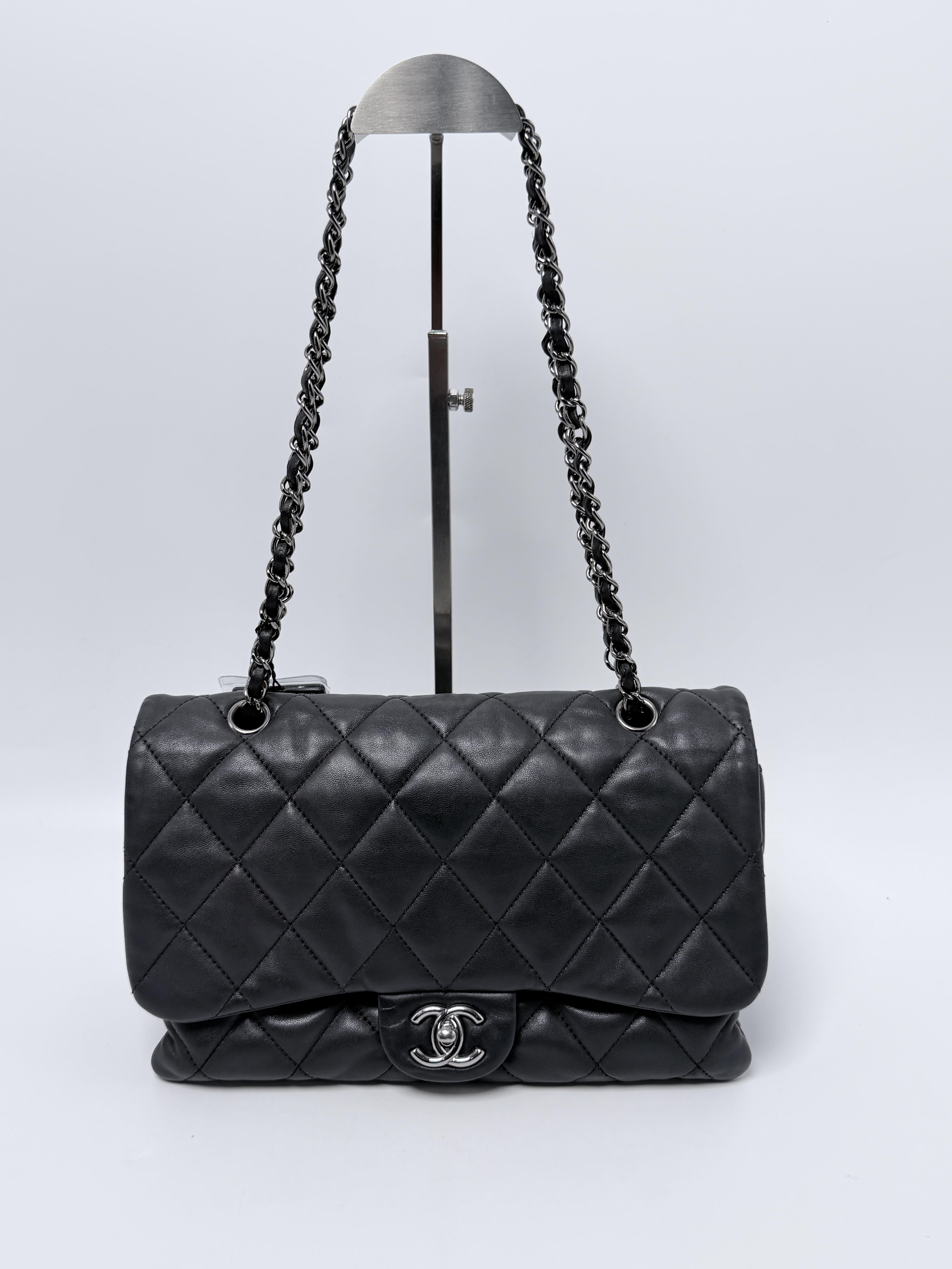 Classic Medium Double Flap Distressed Crumpled Calfskin Bag Black Ruthenium JA1323CC