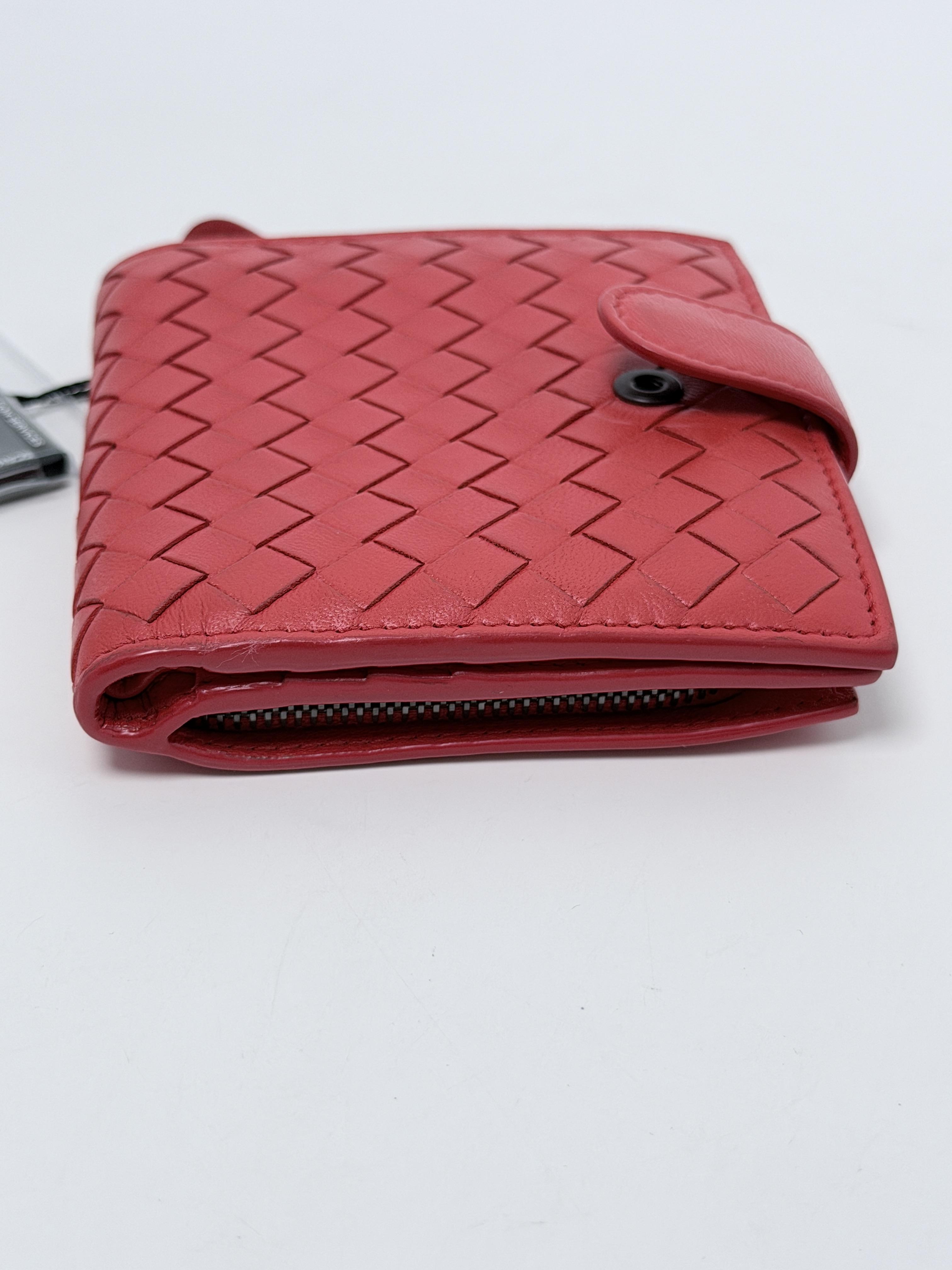 Intrecciato Compact Wallet Red Bifold Snap JD1417BV