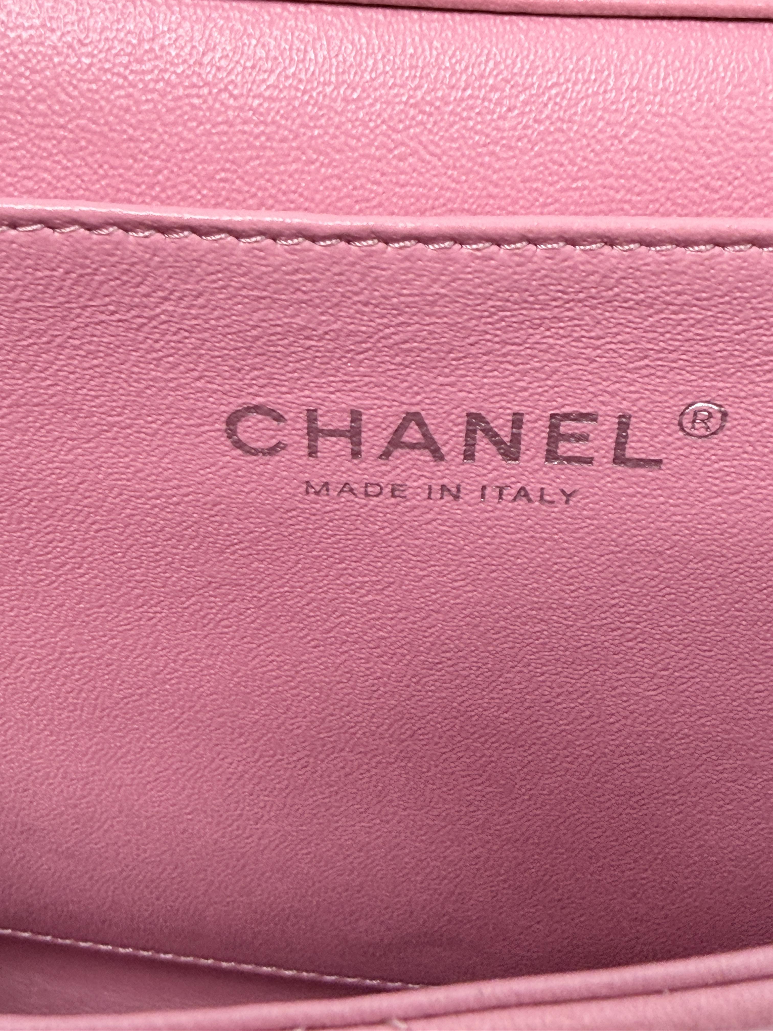 Jumbo Classic Double Flap Bag Pink Lambskin Silver Hardware P041CC