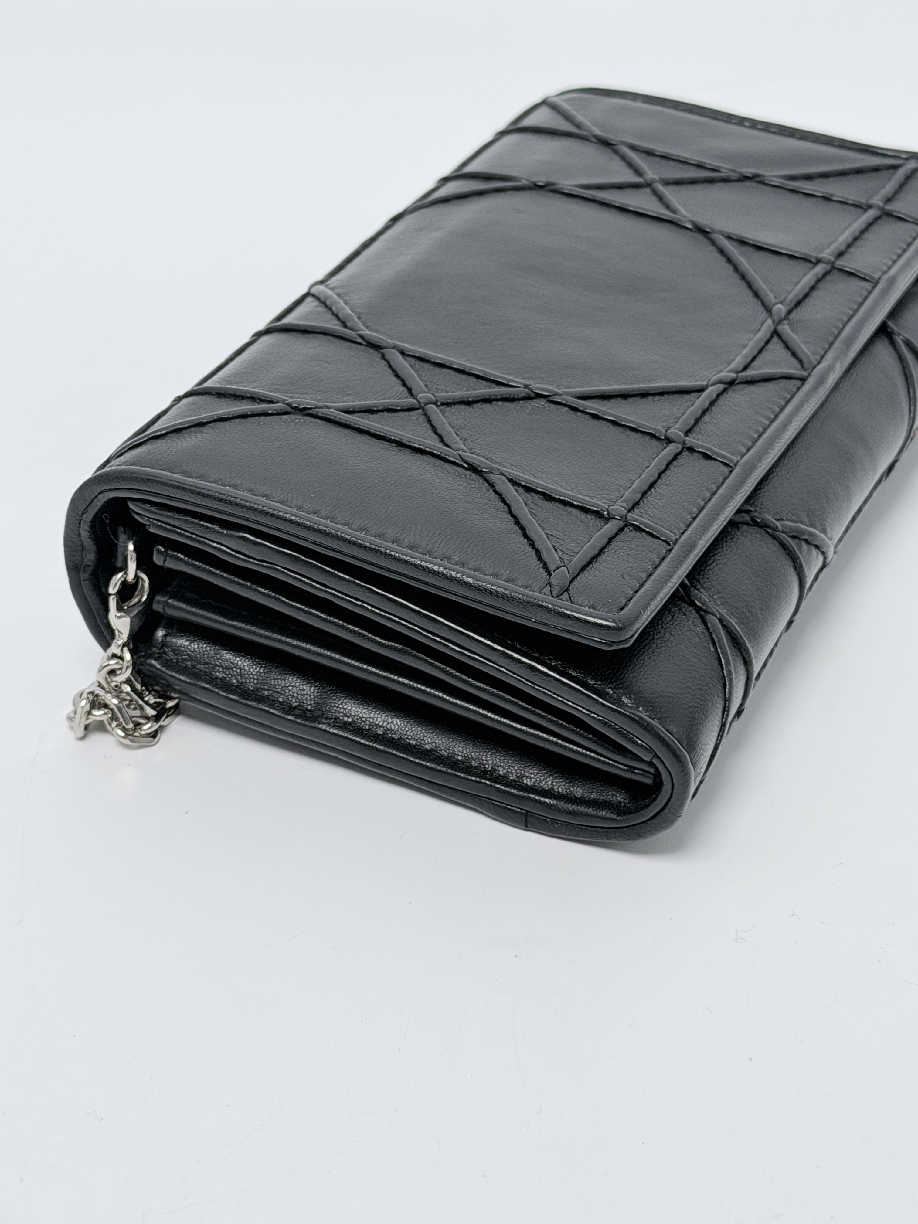Christian Black Cannage Rendez Vous Wallet on Chain JD1300DR