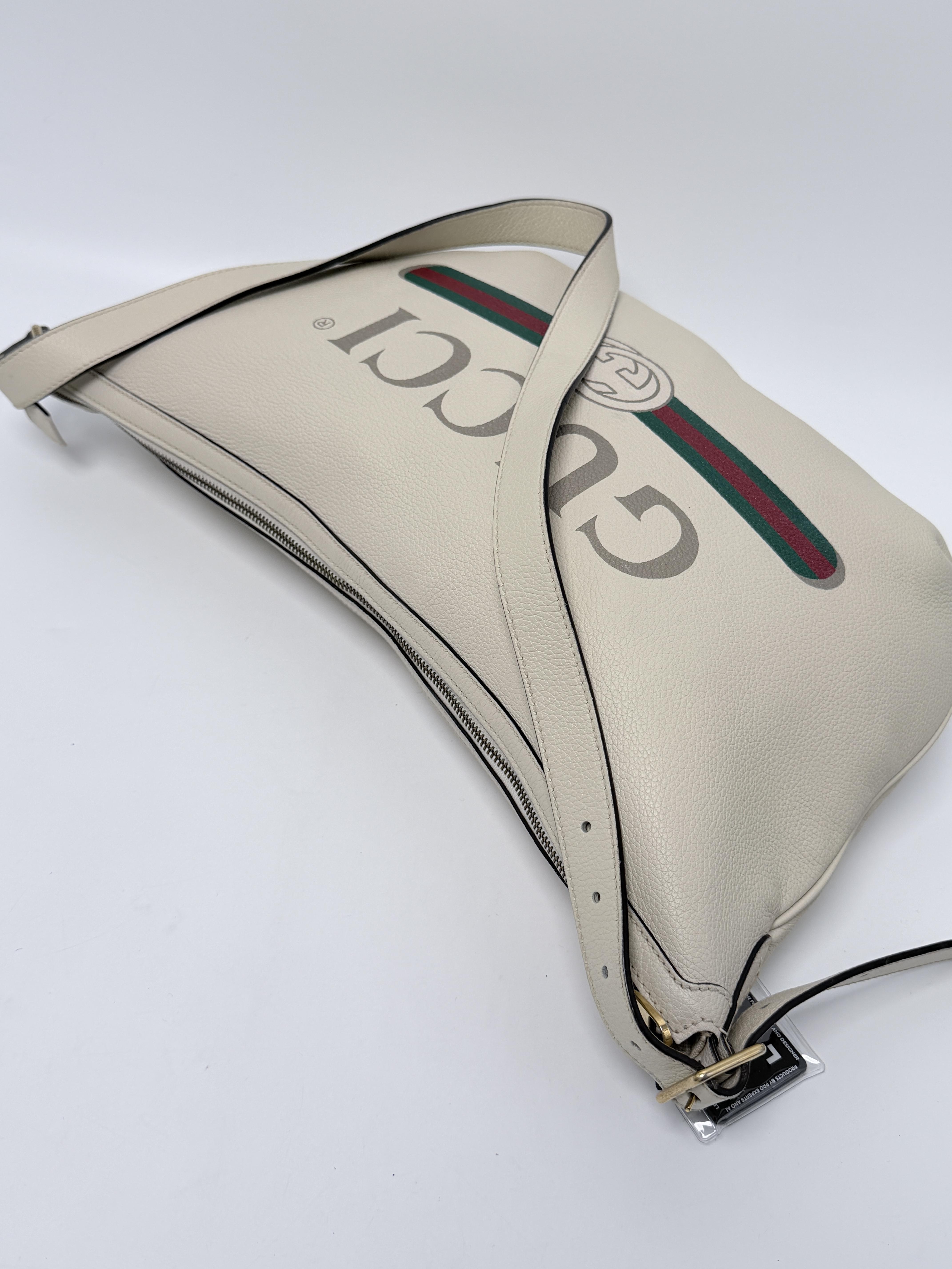 Vintage Logo Print Grained Half Moon Hobo Bag White JD1478GG
