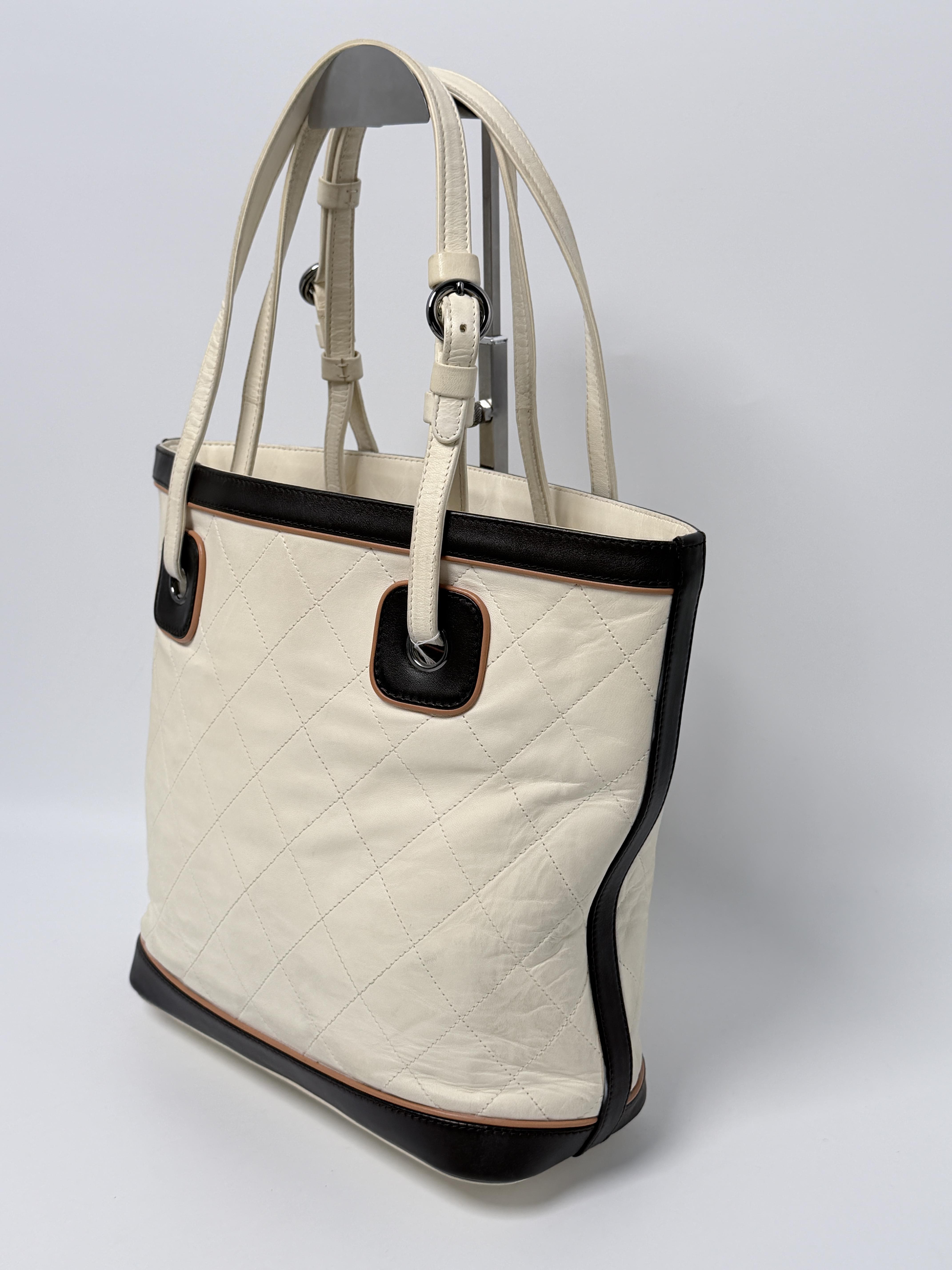 Cambon Ligne Tote Bag Shoulder Handbag Ivory Black ZS002CC