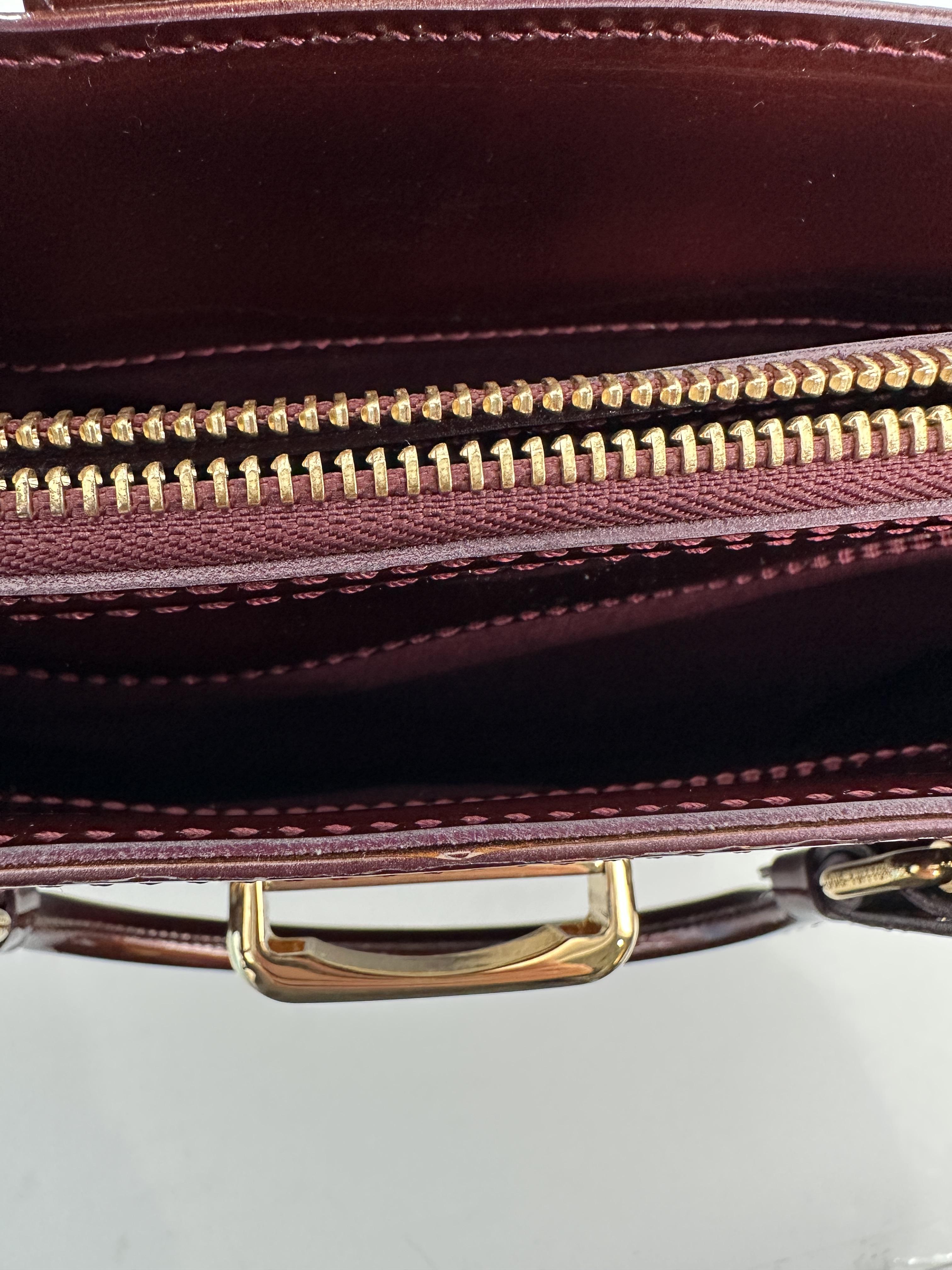 Vernis Melrose Avenue Top Handle Handbag Amarante JE445LV