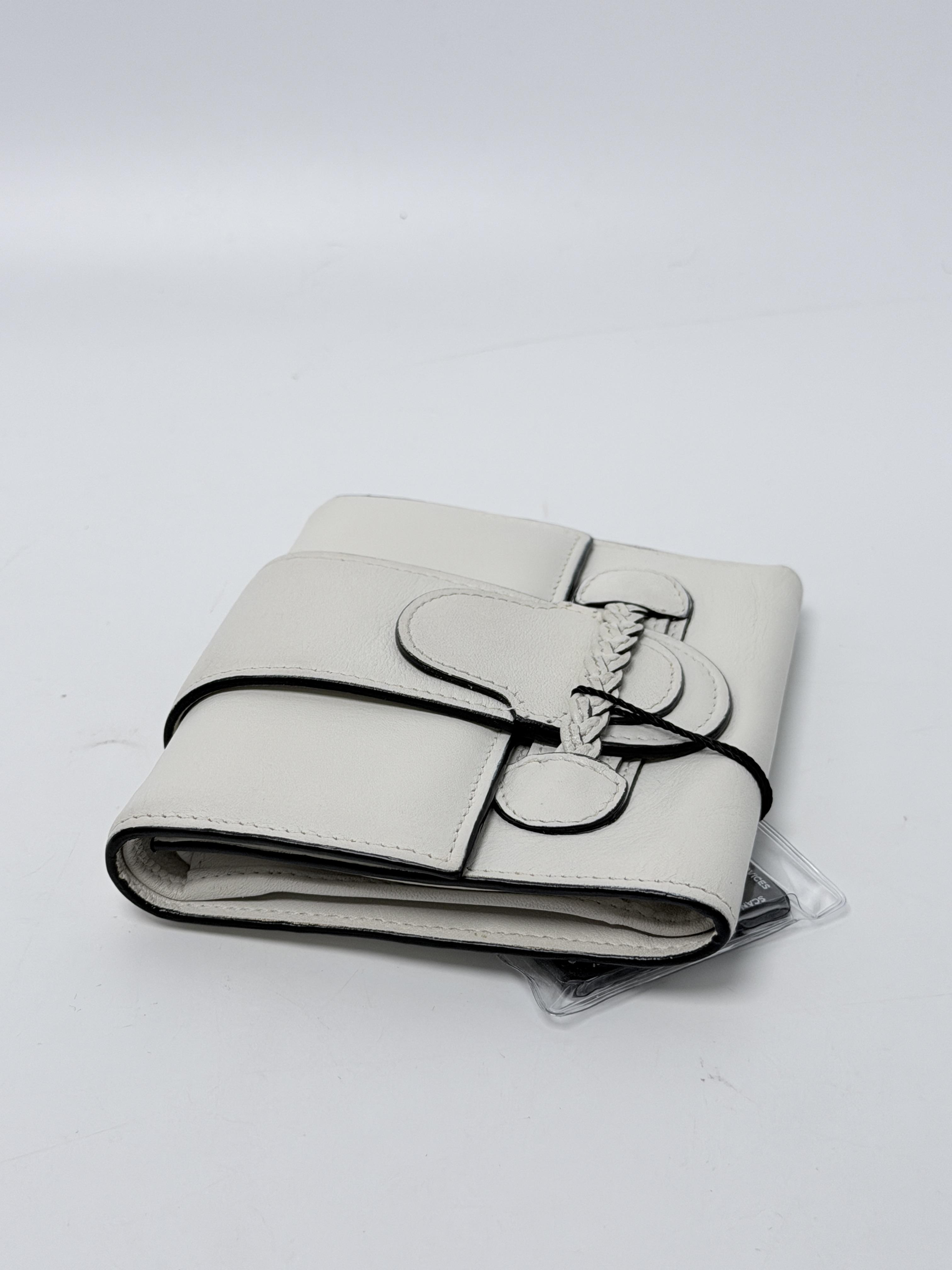 Garavani Histoire Braided Trifold Compact Wallet White JD1599VL