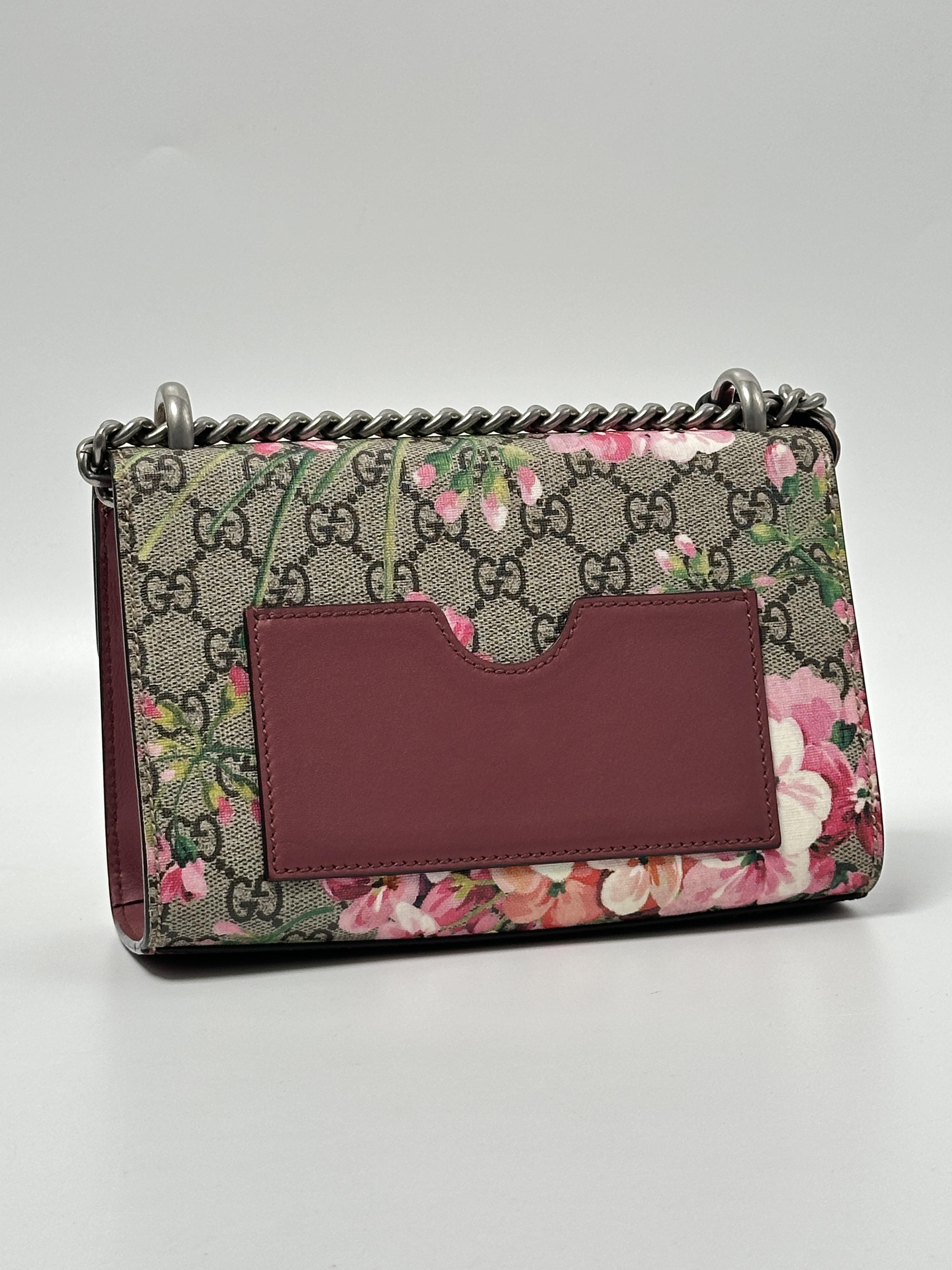 Pre-owned GUCCI canvas Shoulder Bags GG Supreme Blooms Padlock Shoulder Bag JD930GG