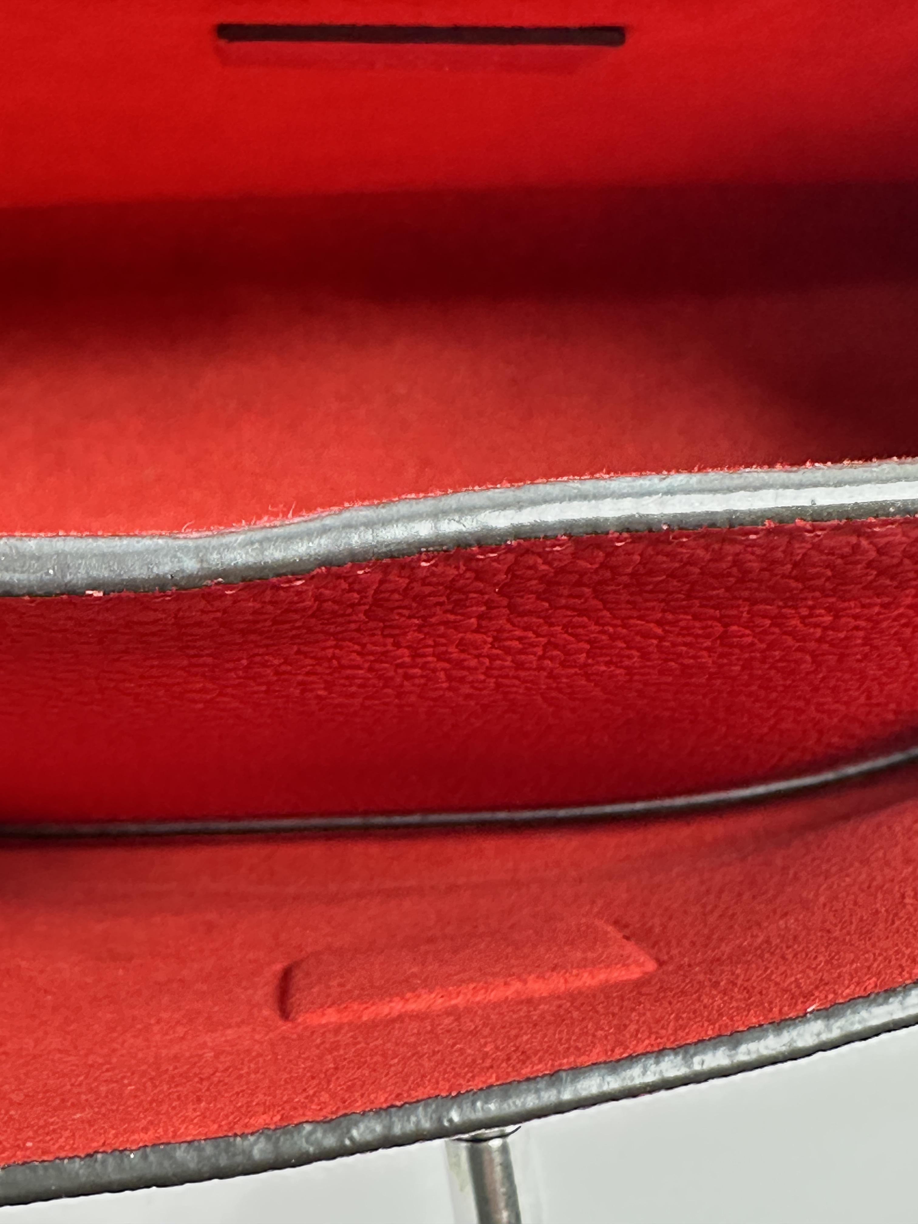 Pre-owned Louis Vuitton leather Crossbody Bags Lockme II Chain Wallet Crossbody Bag Red ZS031LV