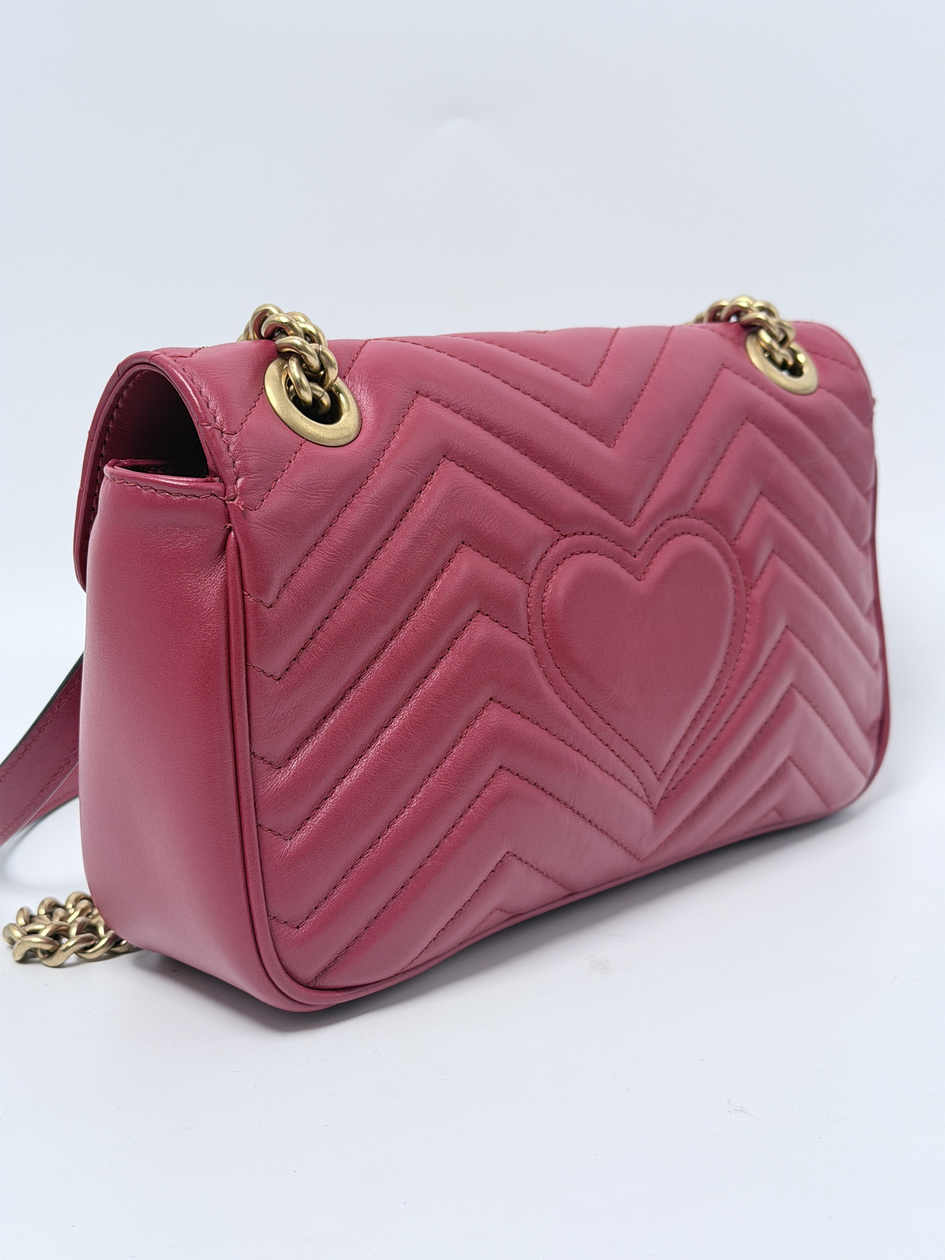 GG Marmont Small Shoulder Bag Quilted Crossbody Handbag ZS094GG