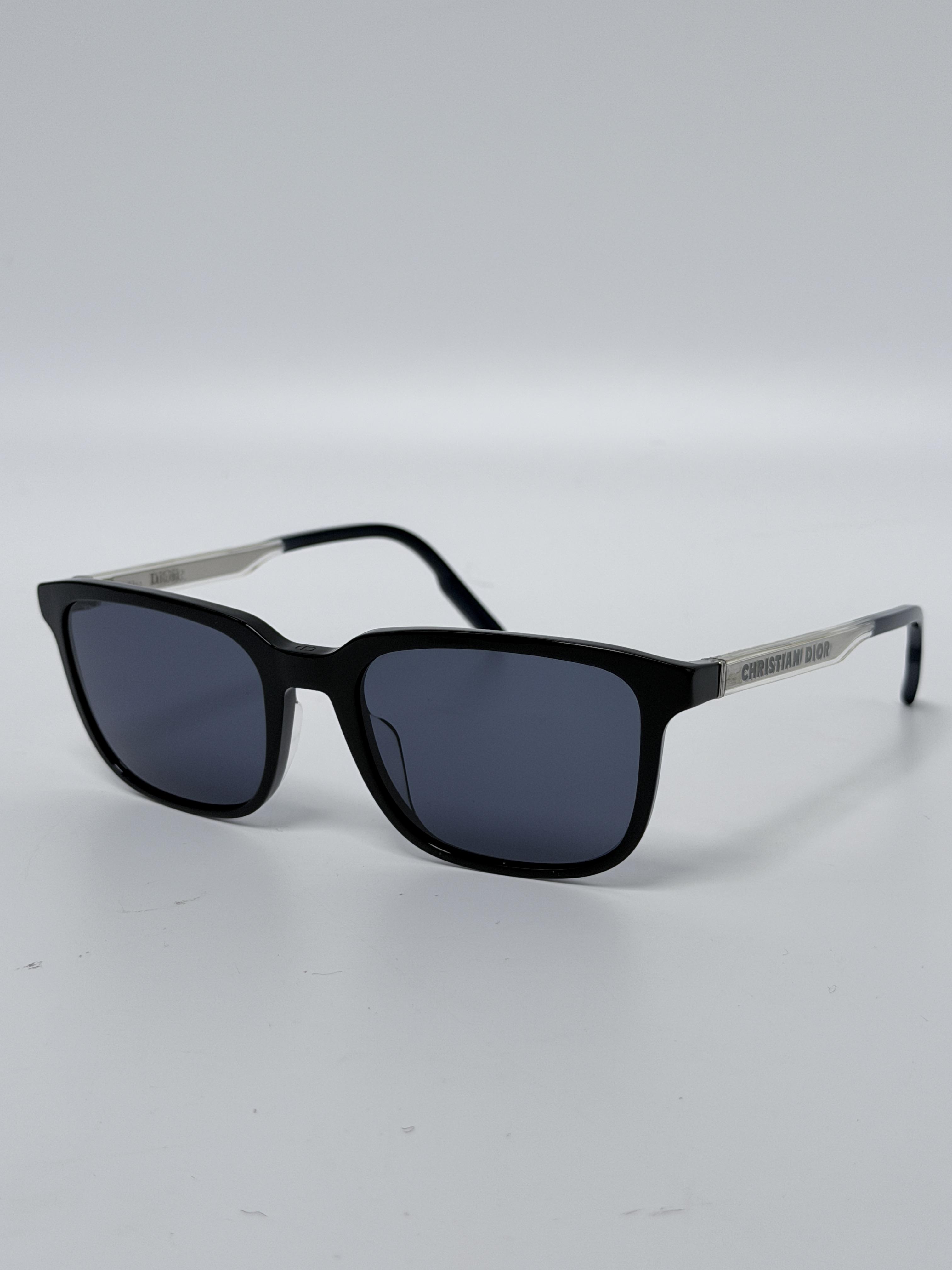 Christian Dior DiorTag SU 10B0 Black Square Sunglasses DR001S