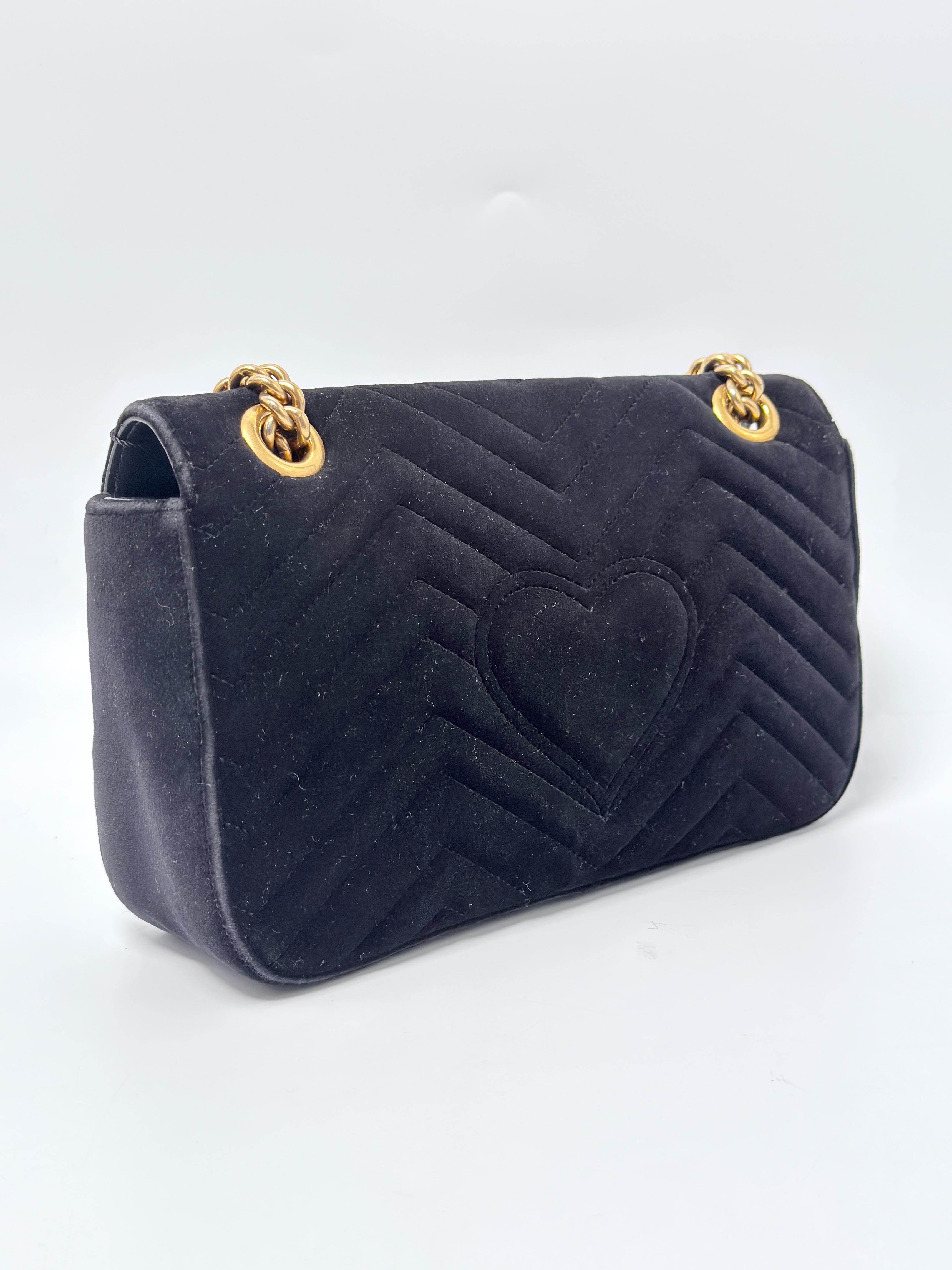 GG Marmont Small Shoulder Bag Black Matelasse Crossbody JD1545GG