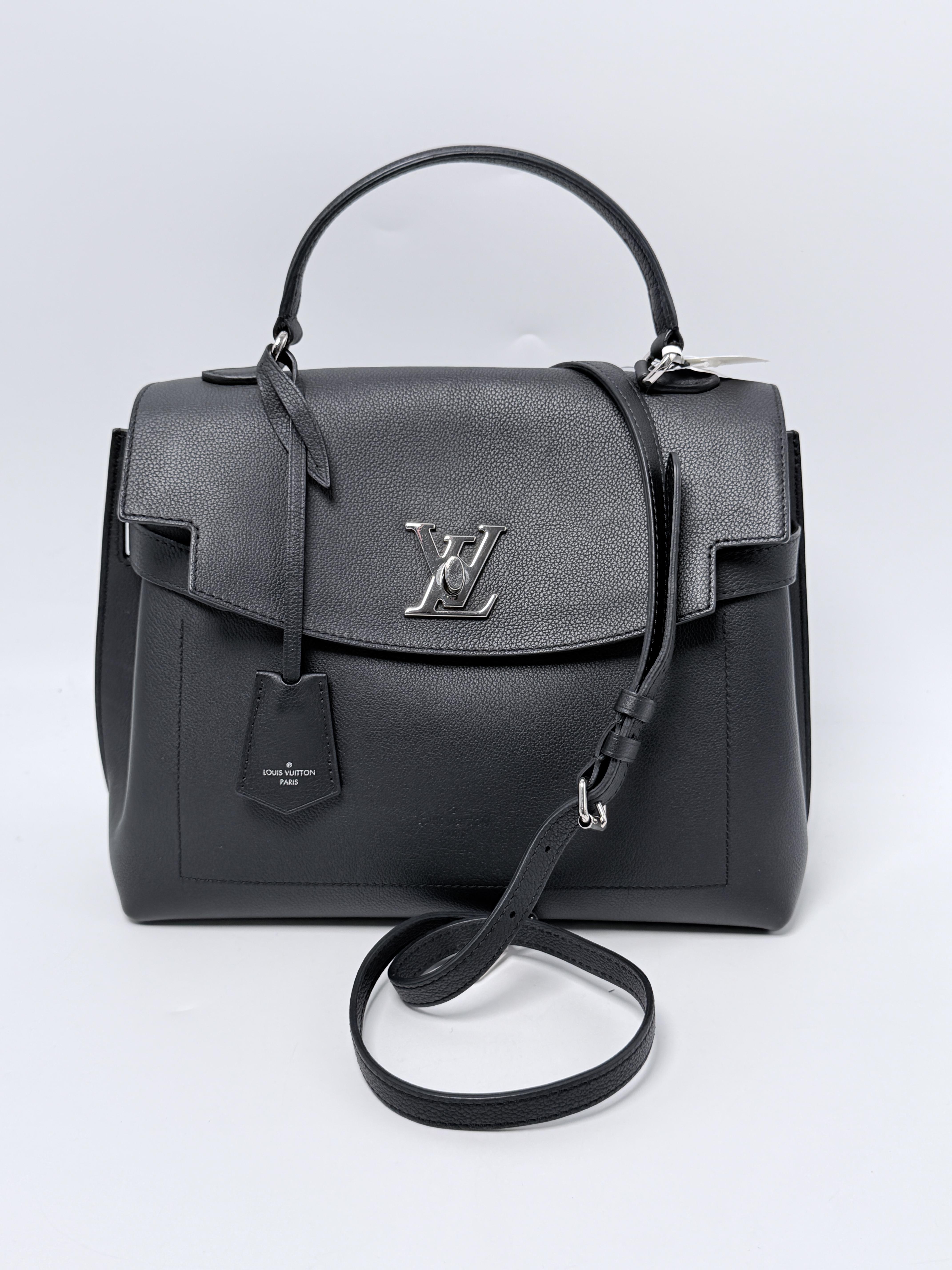 Lockme II MM Black Shoulder Handle Handbag Crossbody Bag JA1329LV