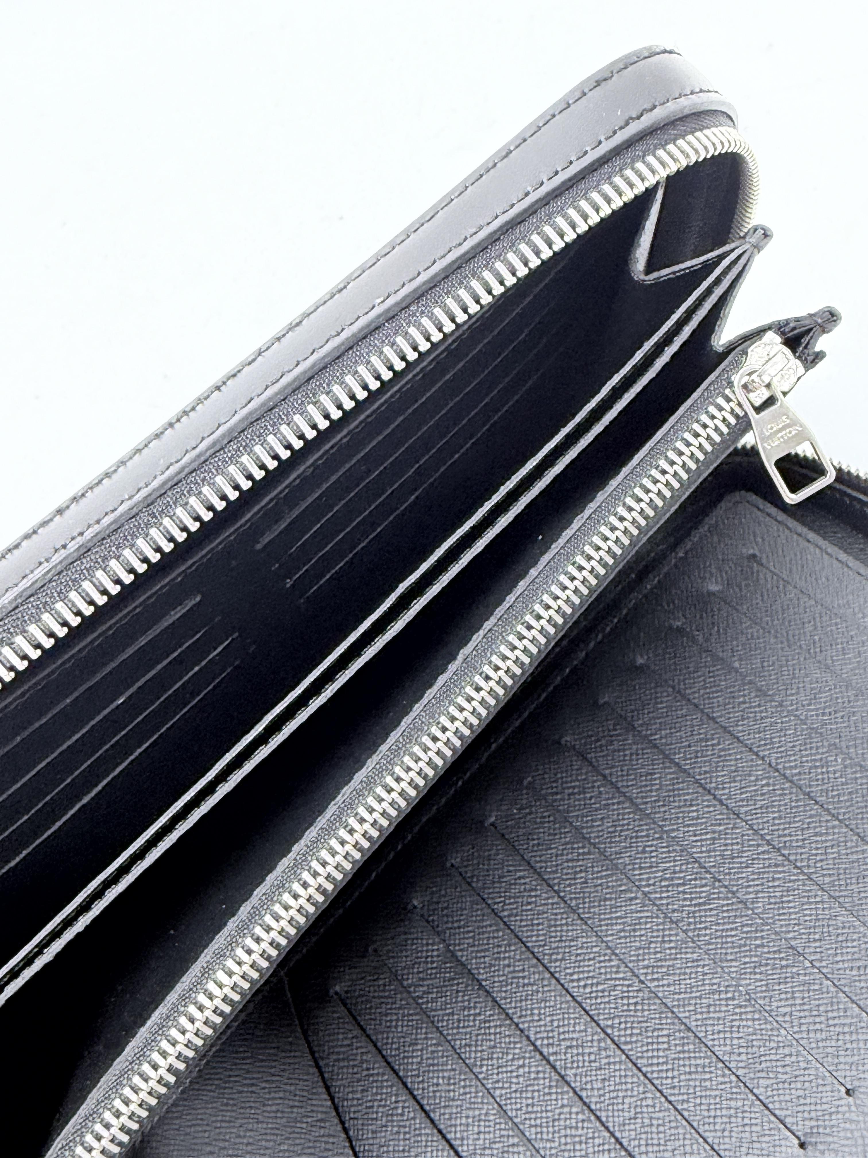 Dandy Wallet Epi Black Wristlet Clutch Organizer JD1631LV