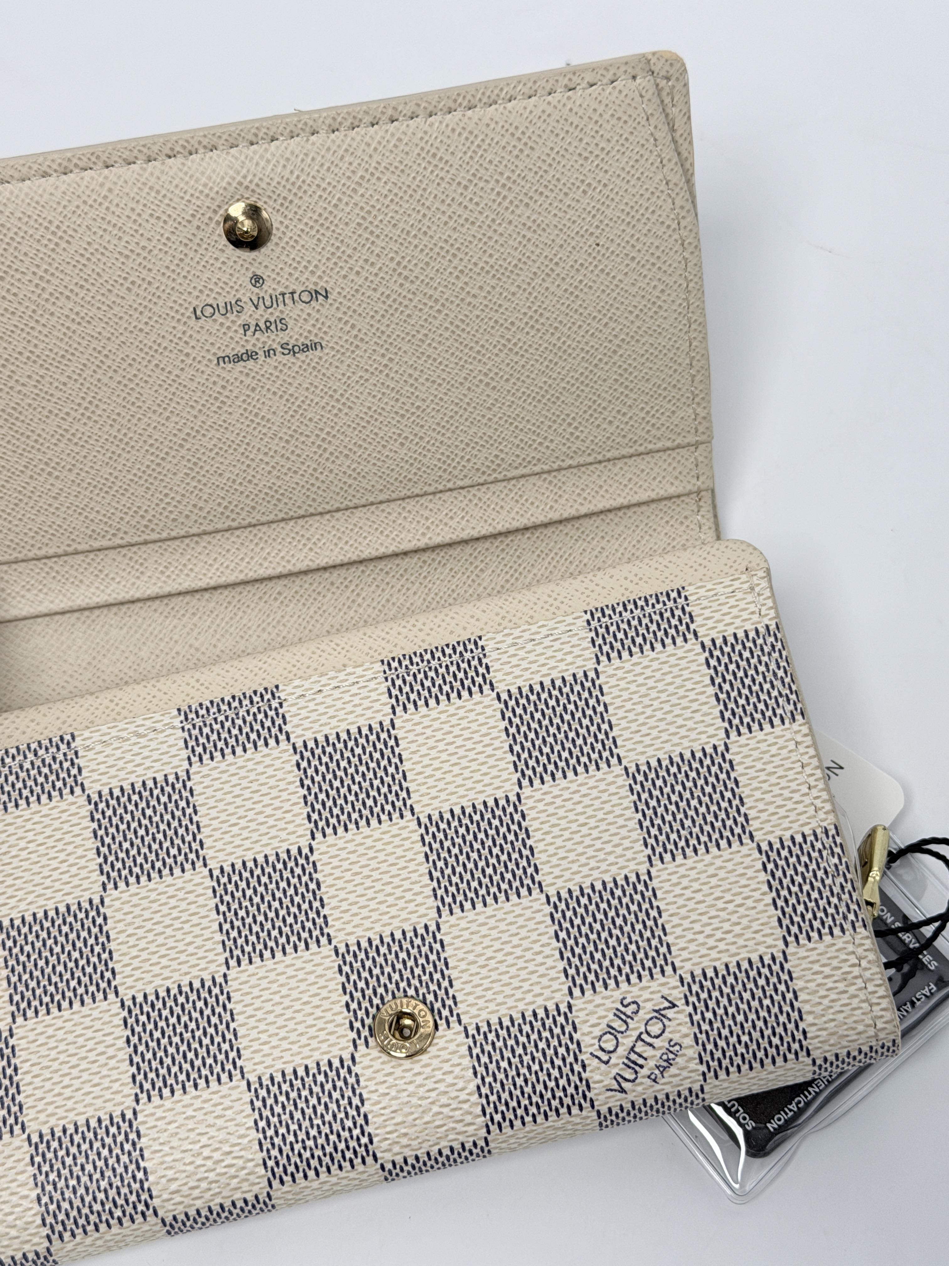 Damier Azur Portefeuille Tresor Wallet JA1313LV
