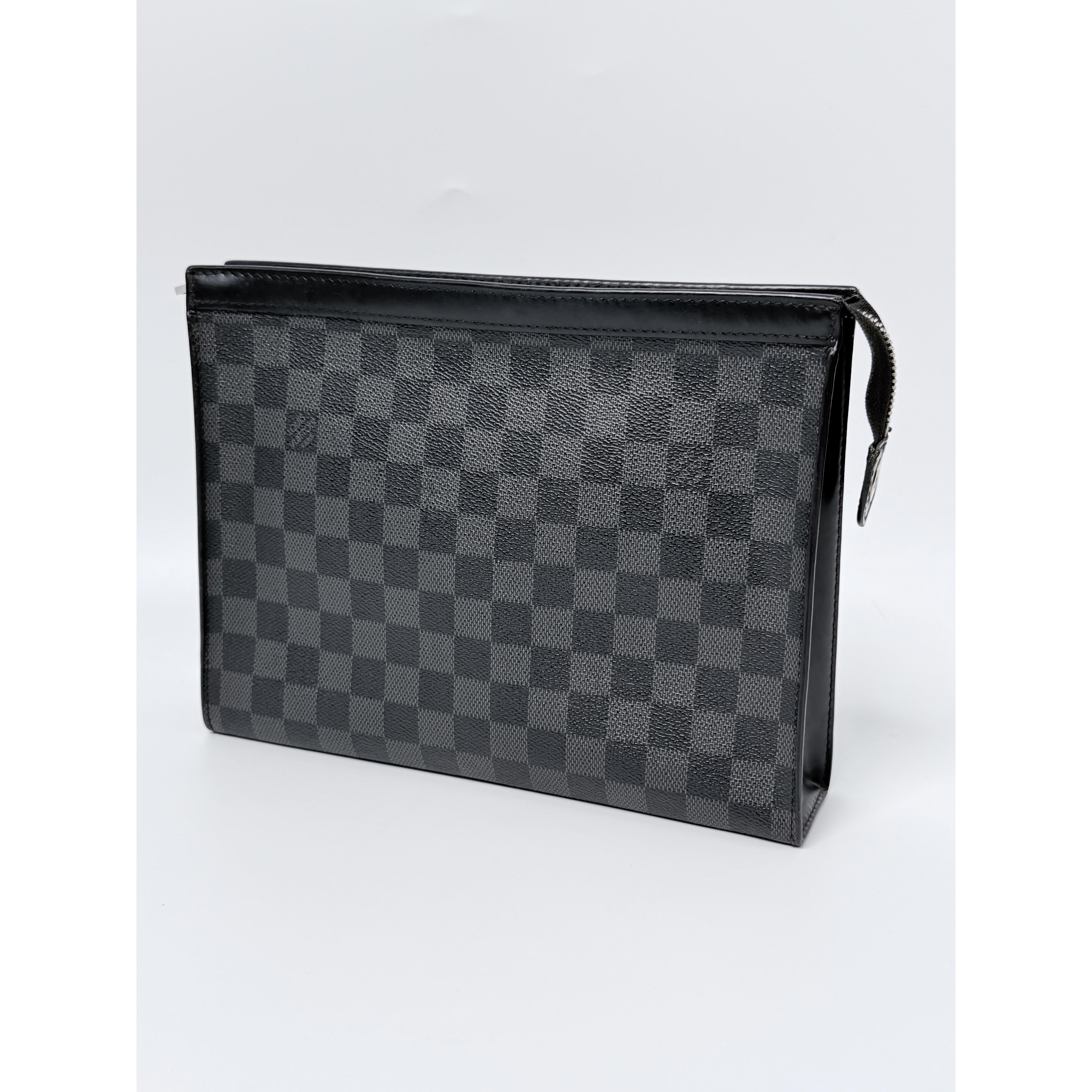 Pre-owned Louis Vuitton coated canvas Clutches & Wristlets Pochette Voyage JD043LV